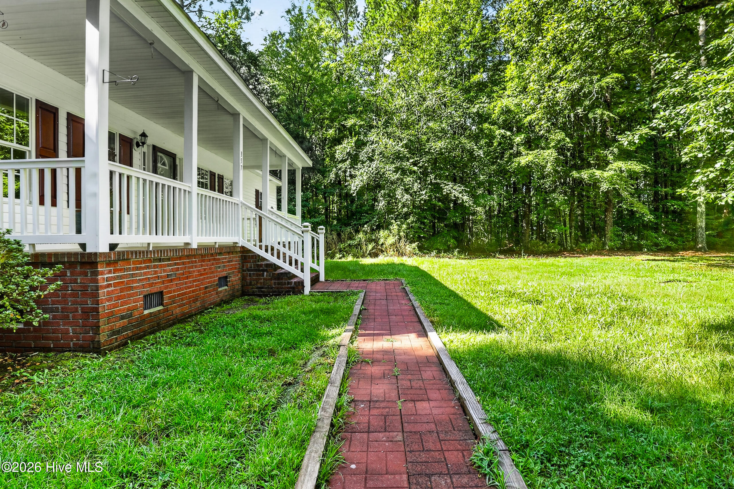 357 Seeview Lane Property Photo 3