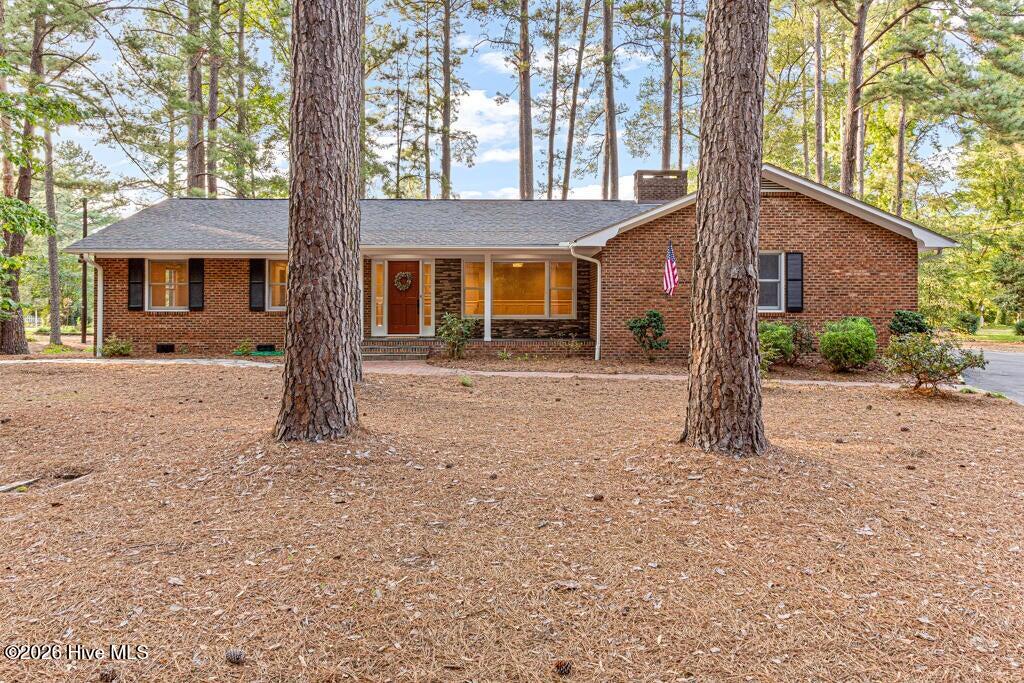 4 Fairway Lane Property Photo 2