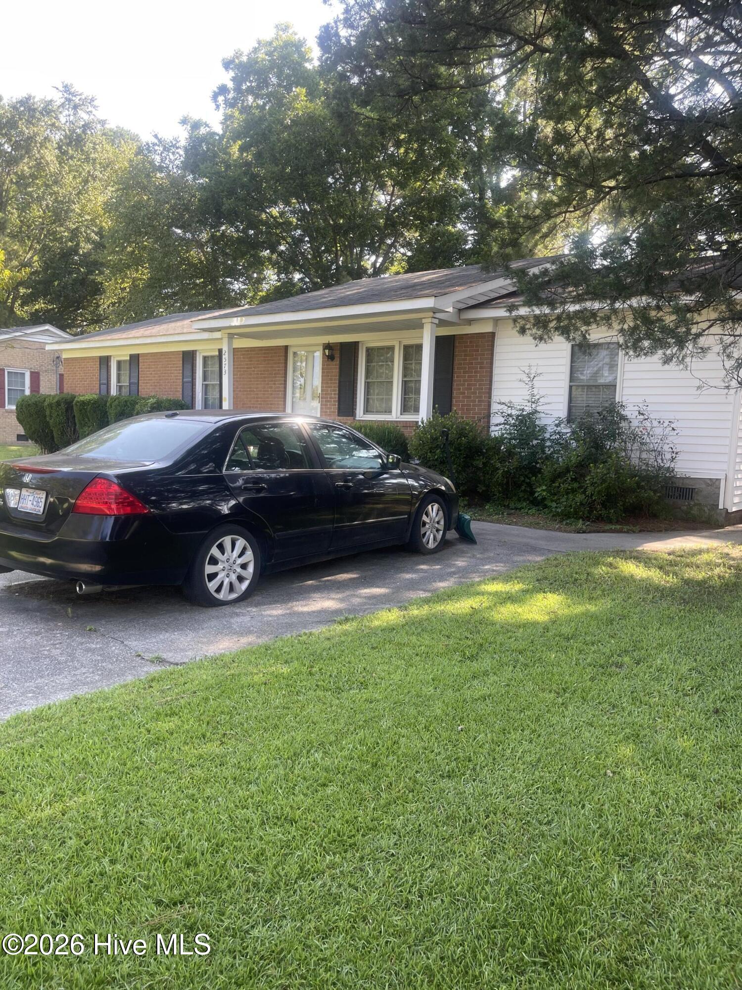 2573 Rosewood Drive Property Photo 4