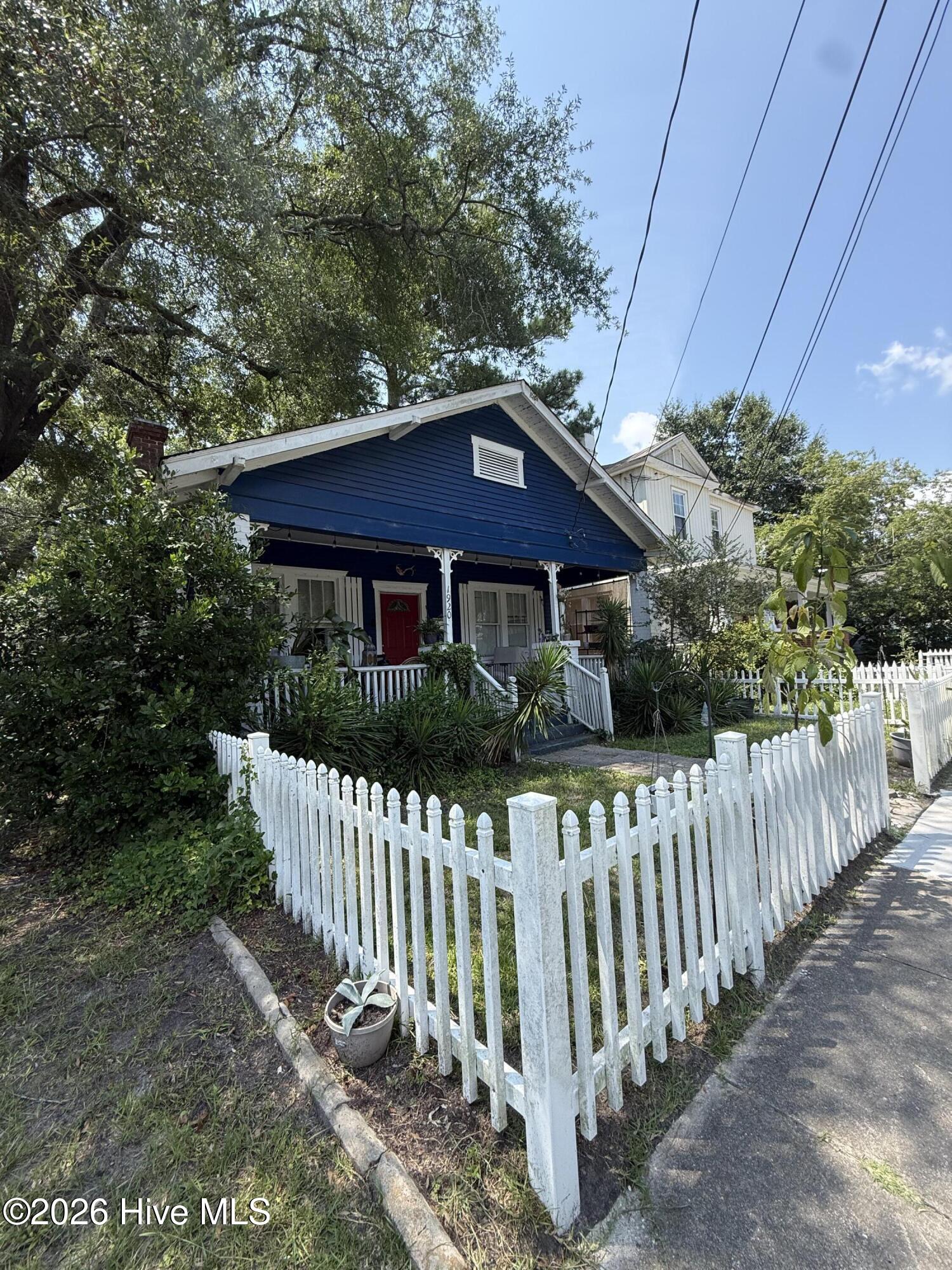 1920 Pender Avenue Property Photo 2