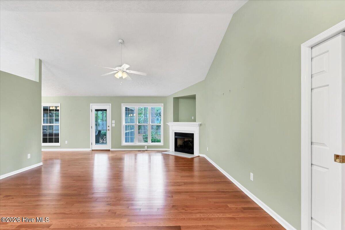 3 Oak Tree Lane Property Photo 4