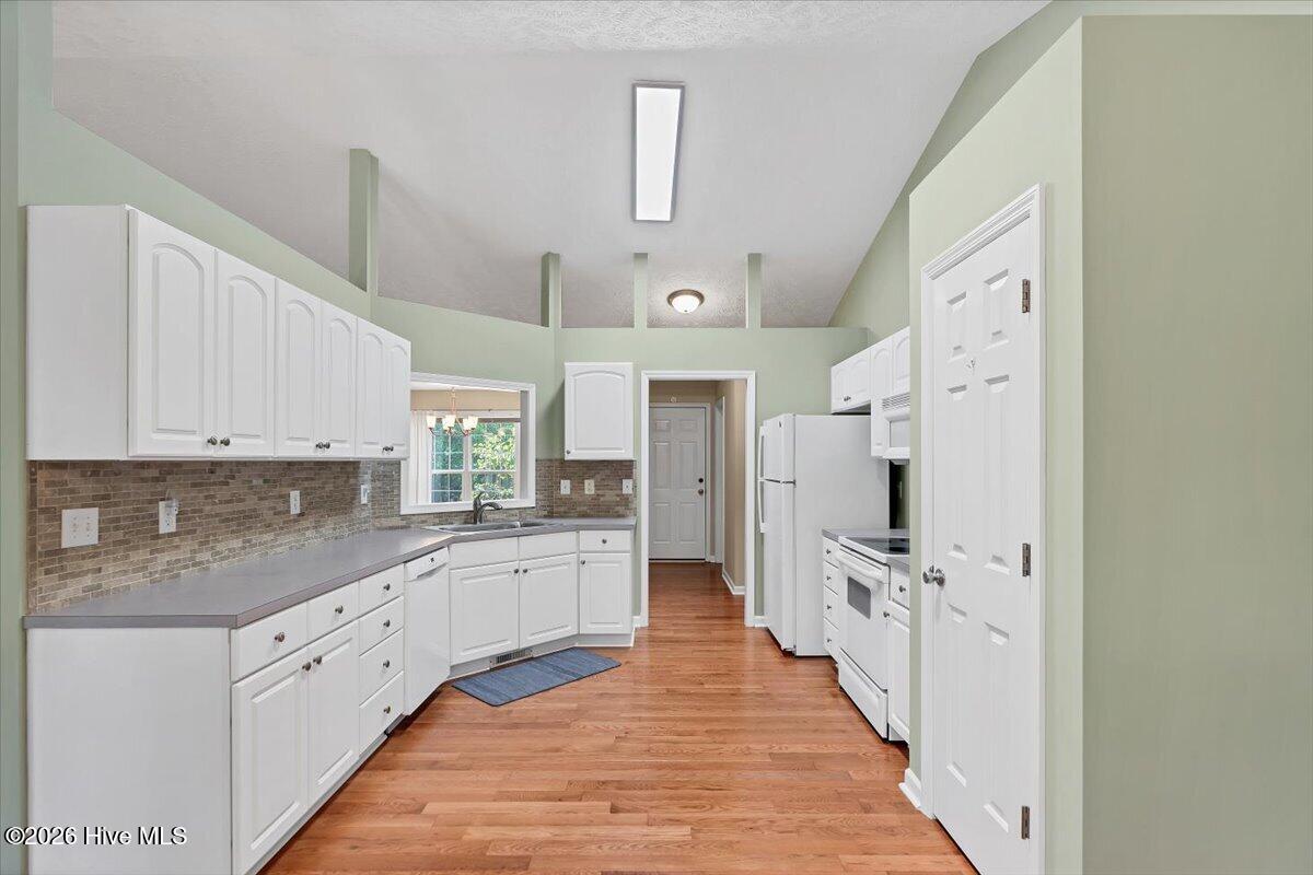 3 Oak Tree Lane Property Photo 20