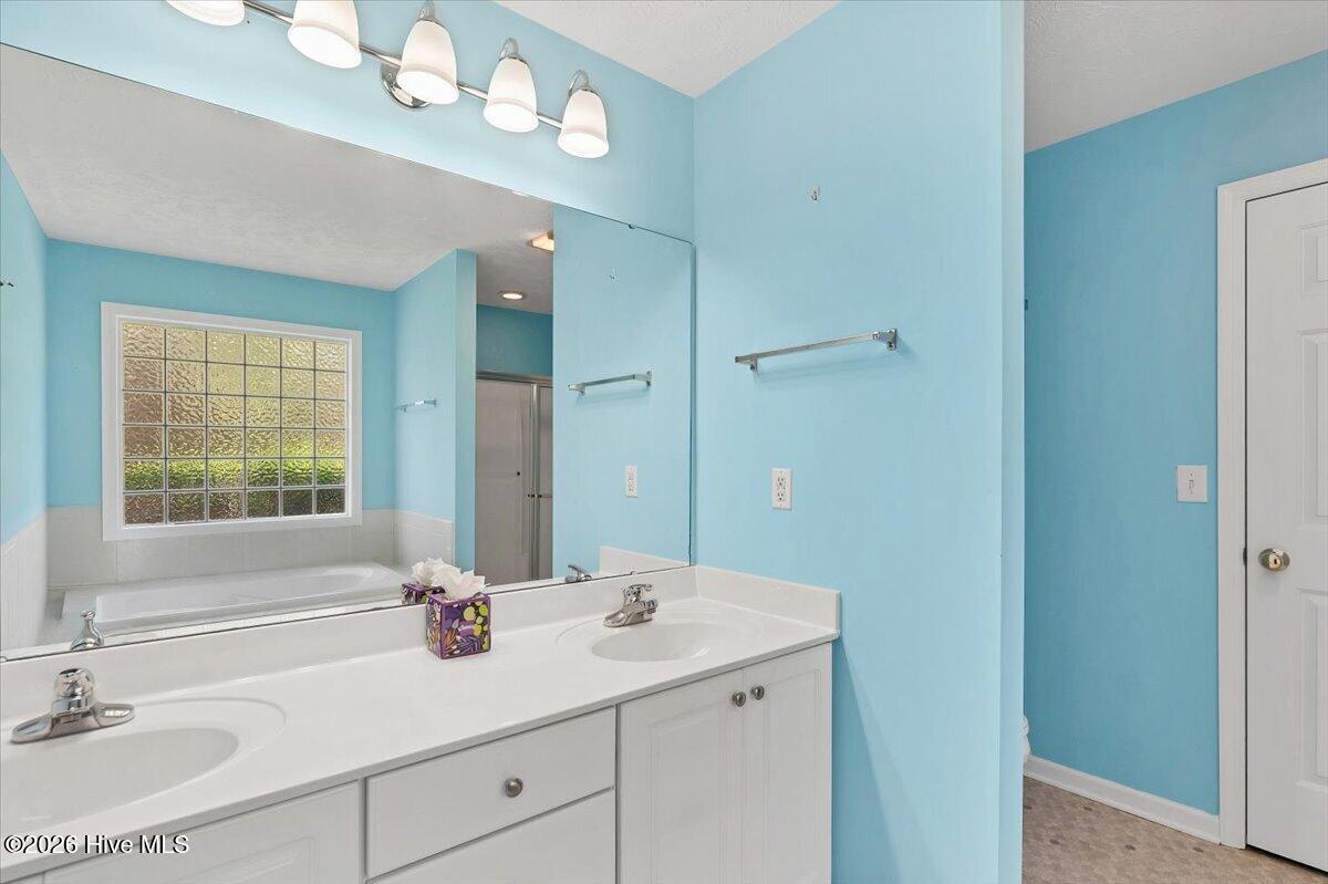 3 Oak Tree Lane Property Photo 28