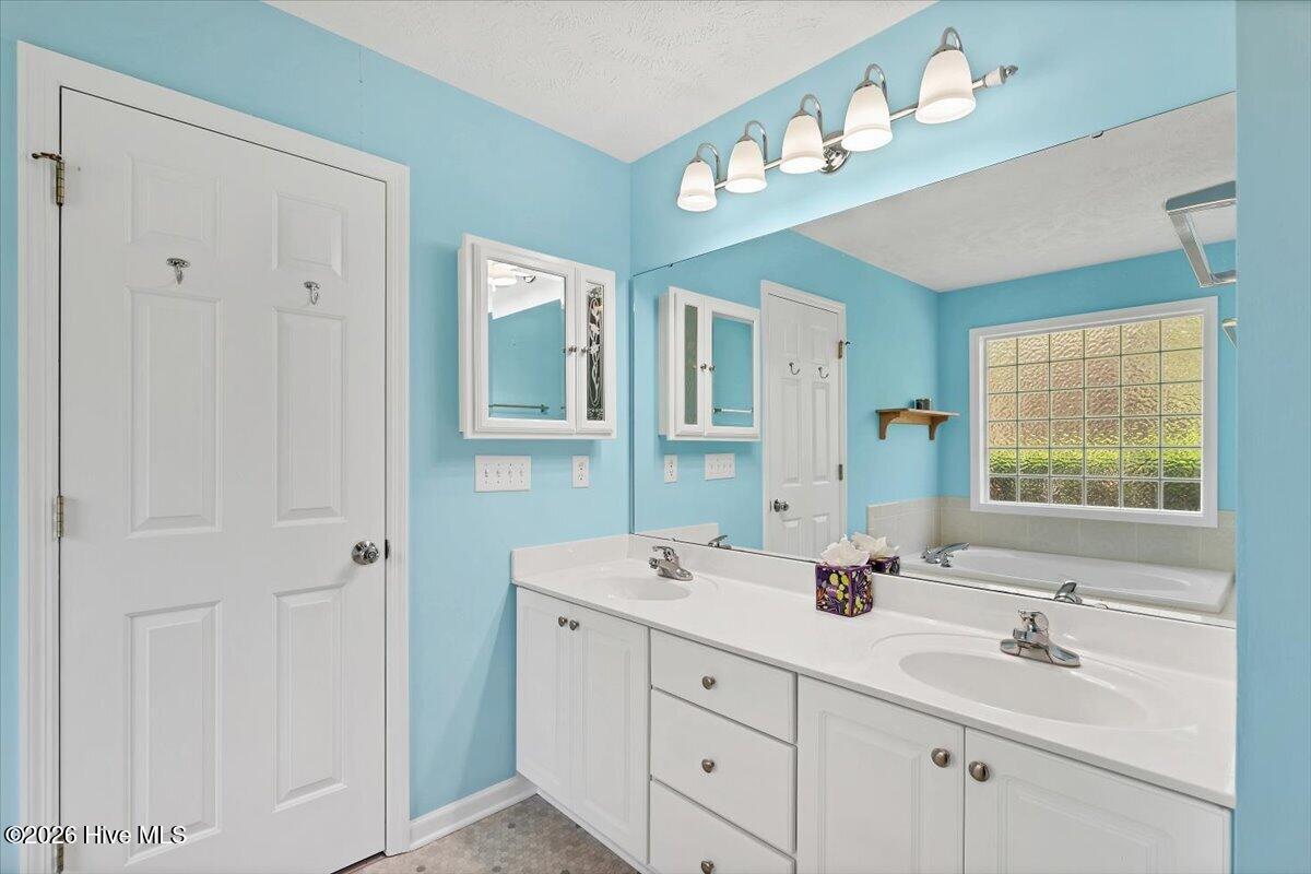 3 Oak Tree Lane Property Photo 32