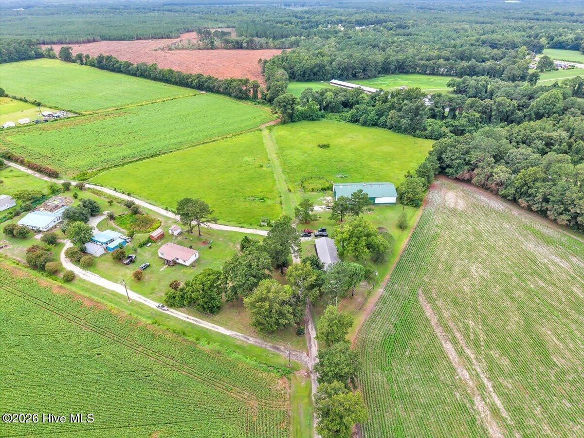 126 Sheri Lane Property Photo 4