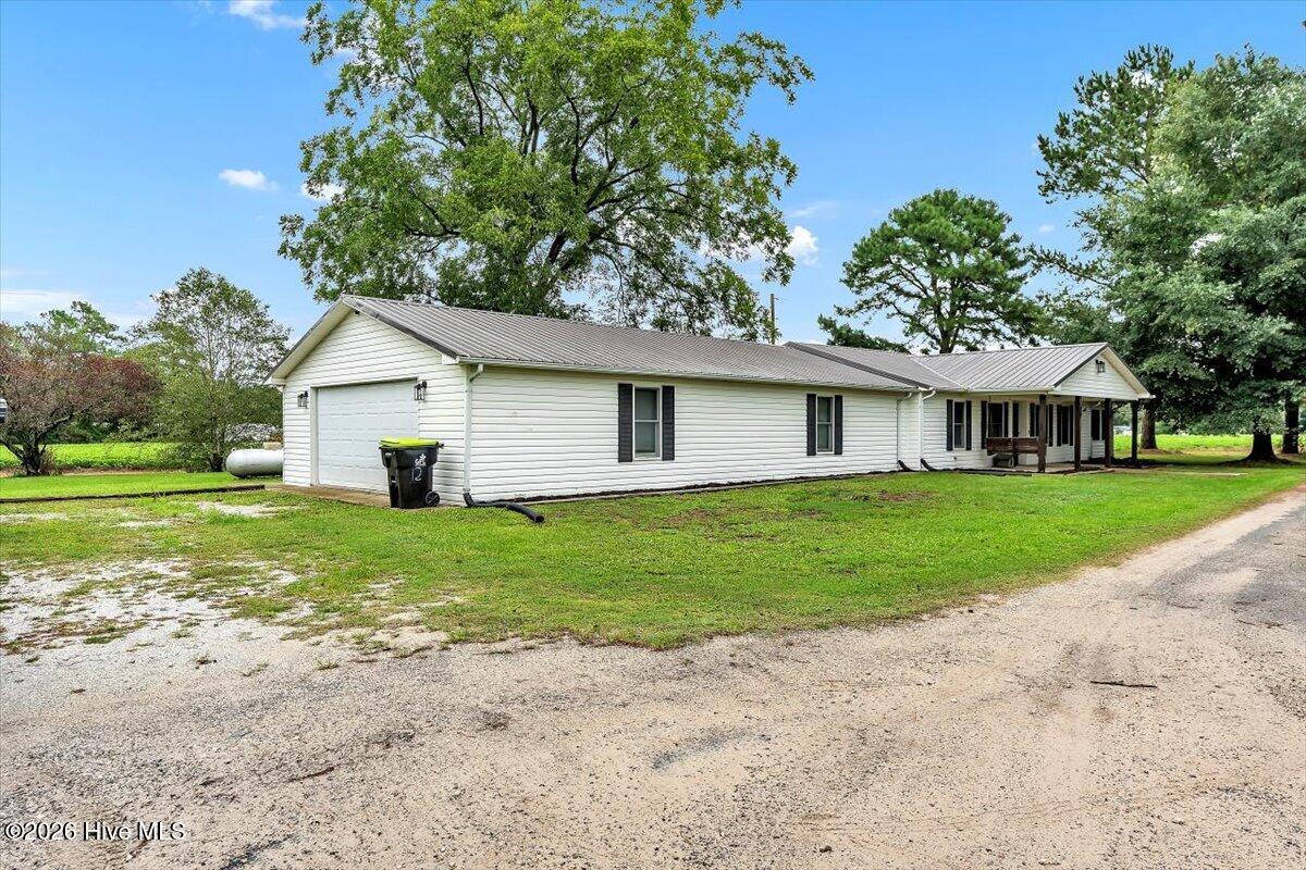126 Sheri Lane Property Photo 9