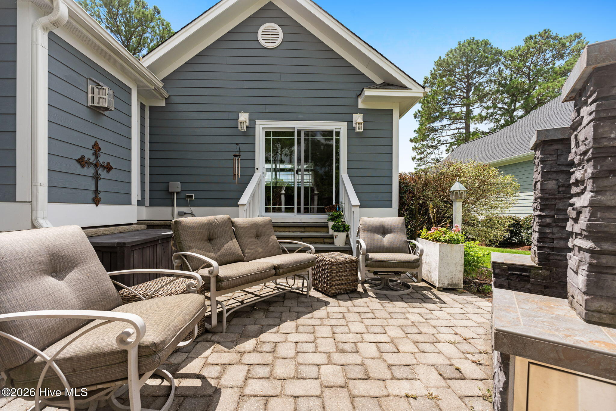 459 Dunlieth Street Nw Property Photo 57