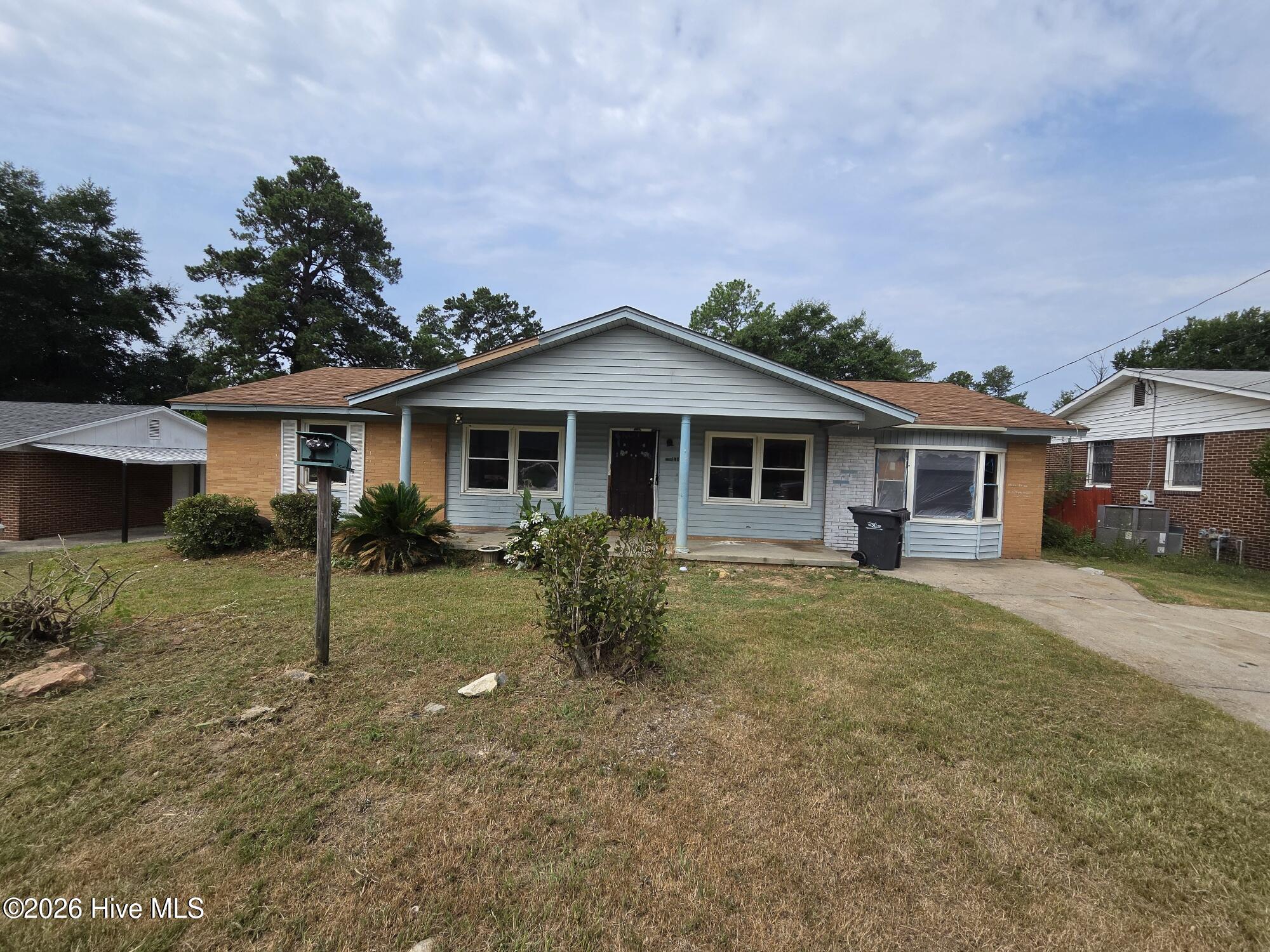 1709 Greenway Drive Property Photo 1