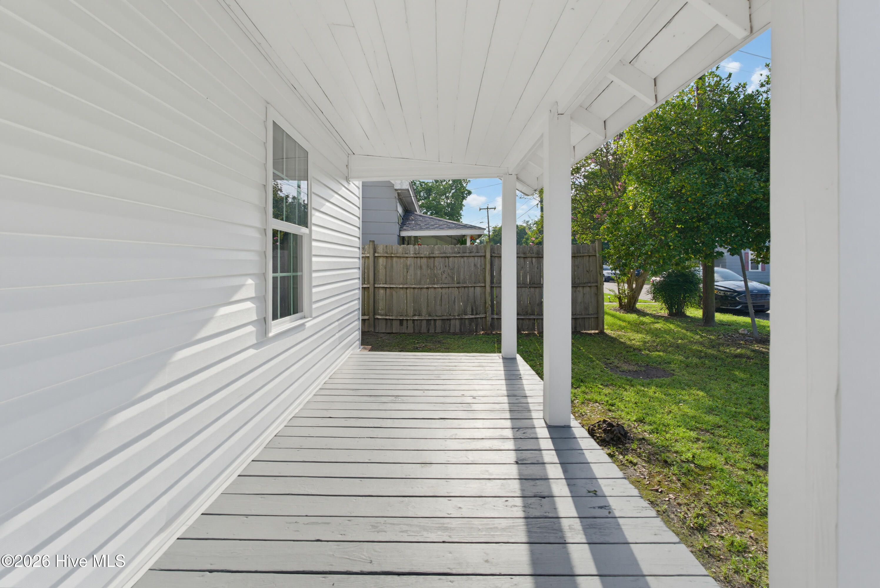 316 E Walter Street Property Photo 9