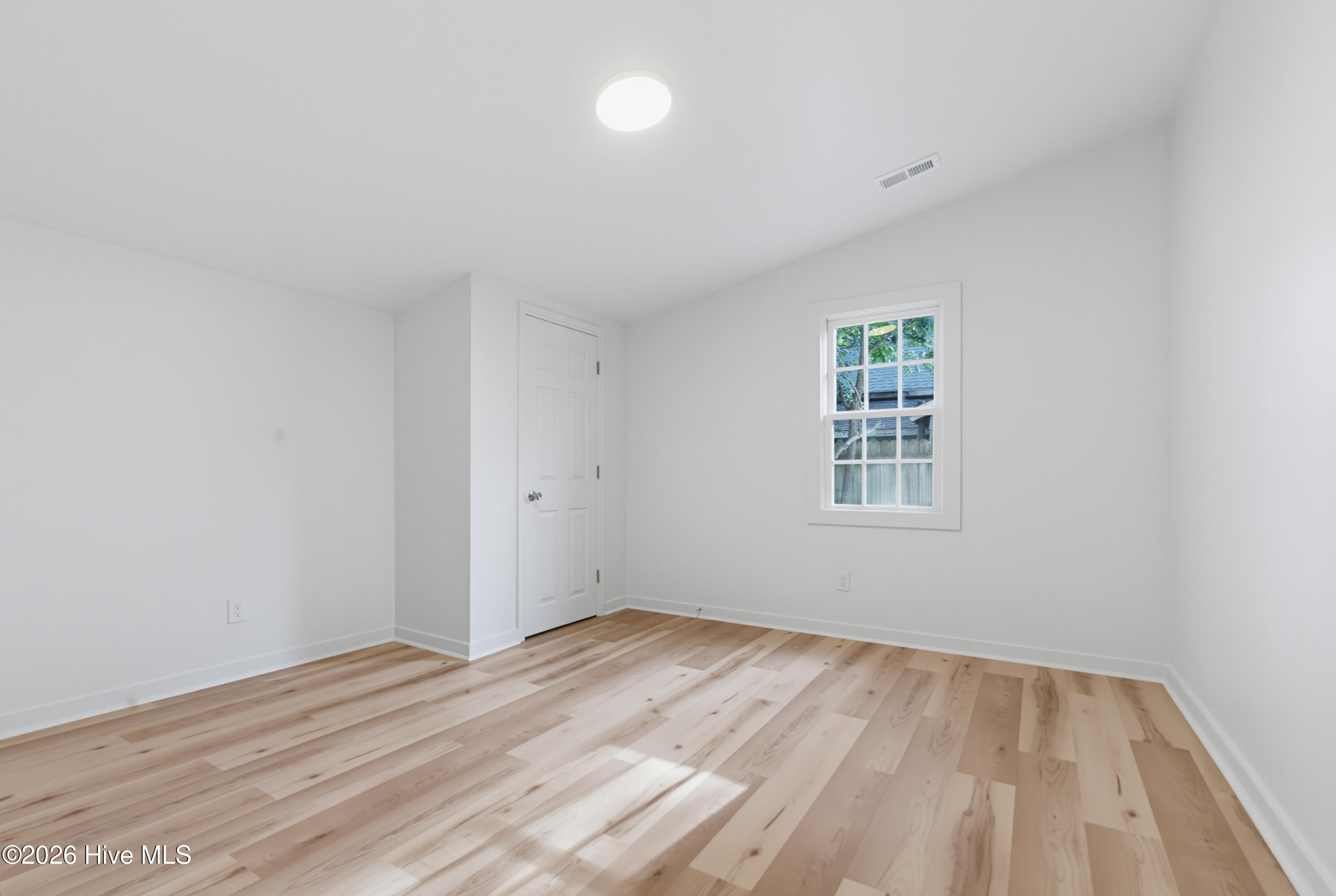316 E Walter Street Property Photo 28