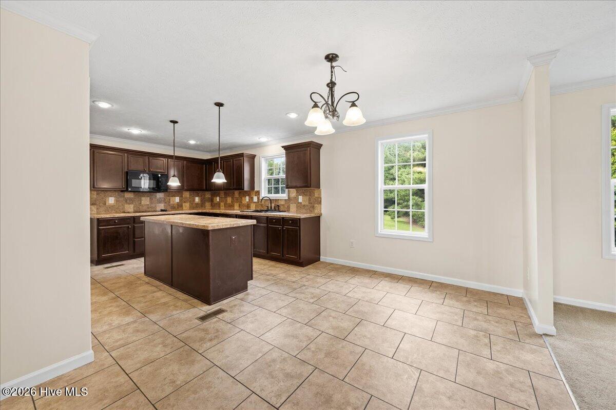 864 Cori Court Property Photo 5