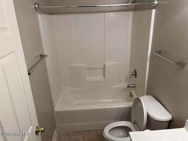 1103 Courtyard W Property Photo 5