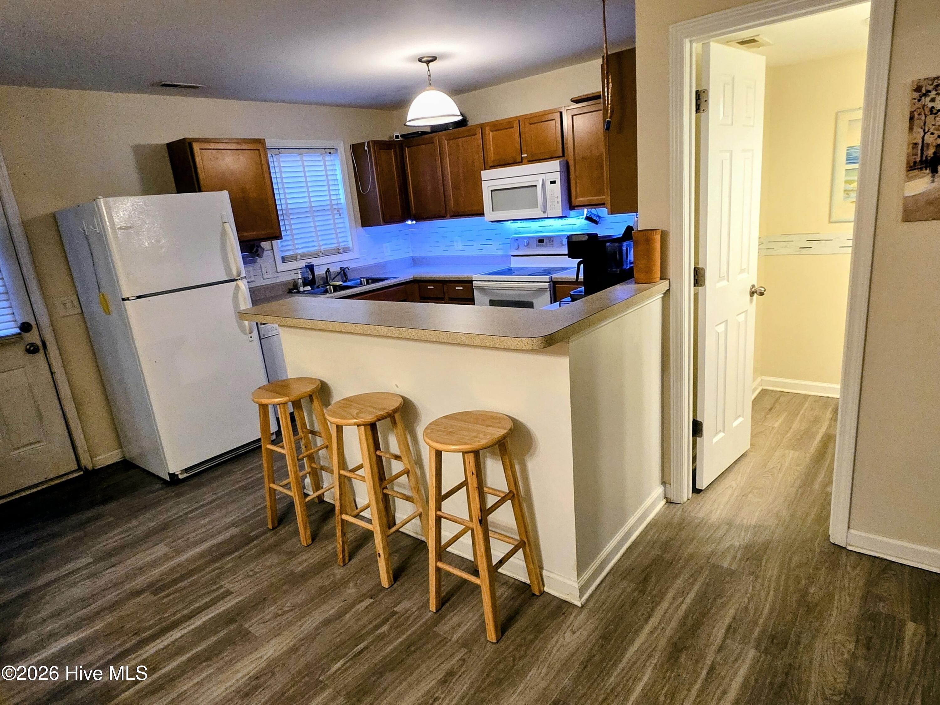 147 Apache Trail Property Photo 7