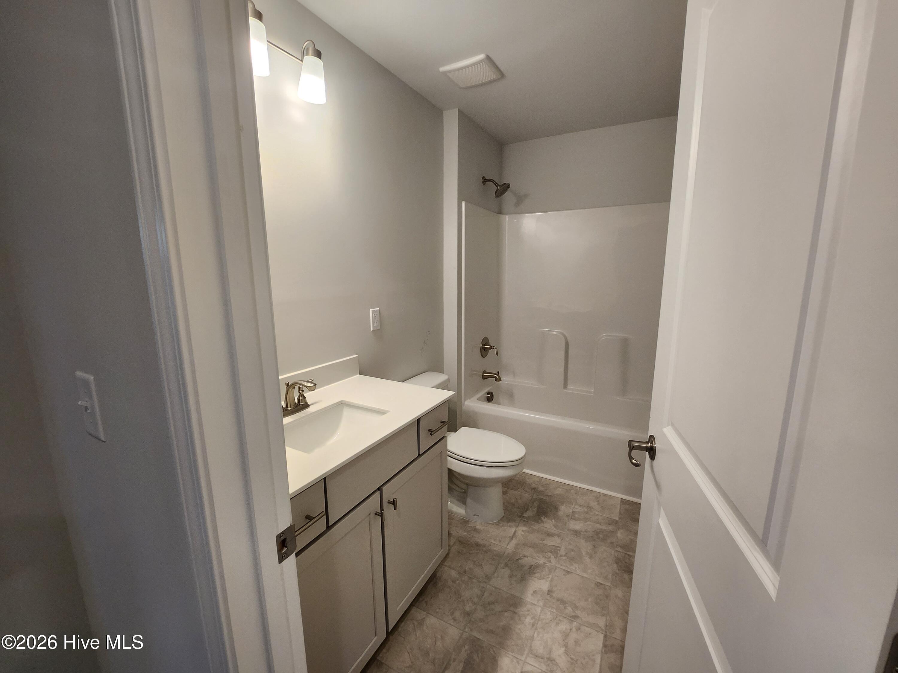 816 Hidden Bridge Drive Property Photo 11