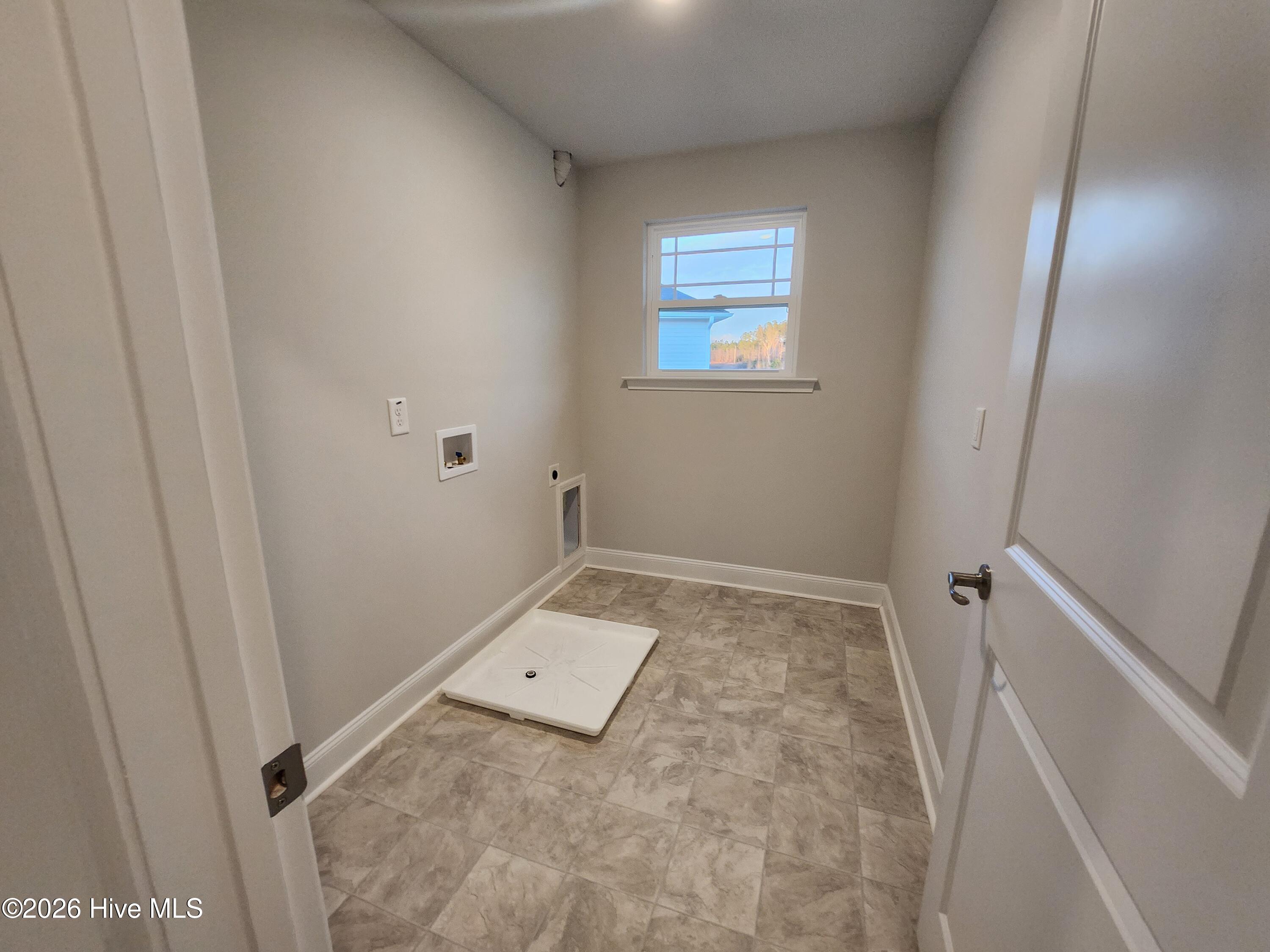 816 Hidden Bridge Drive Property Photo 12
