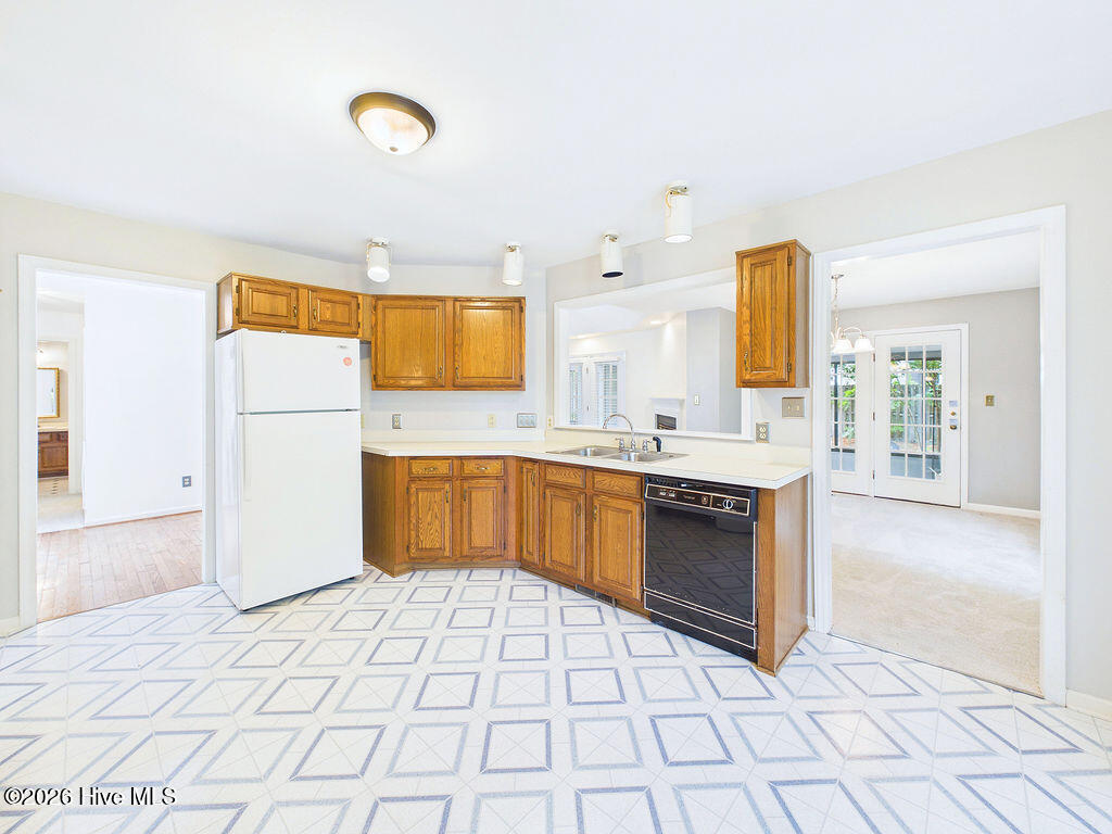 159 Kensington Way Property Photo 14