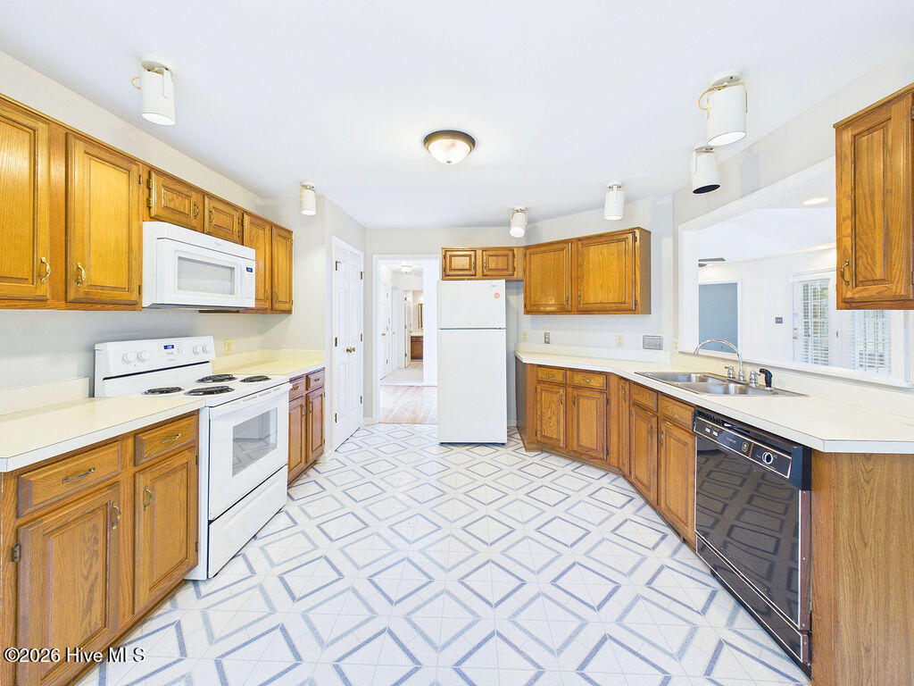159 Kensington Way Property Photo 17