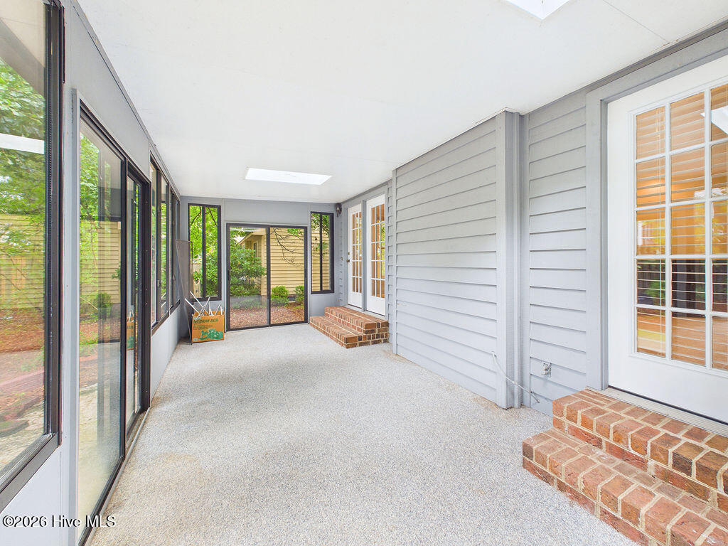 159 Kensington Way Property Photo 27
