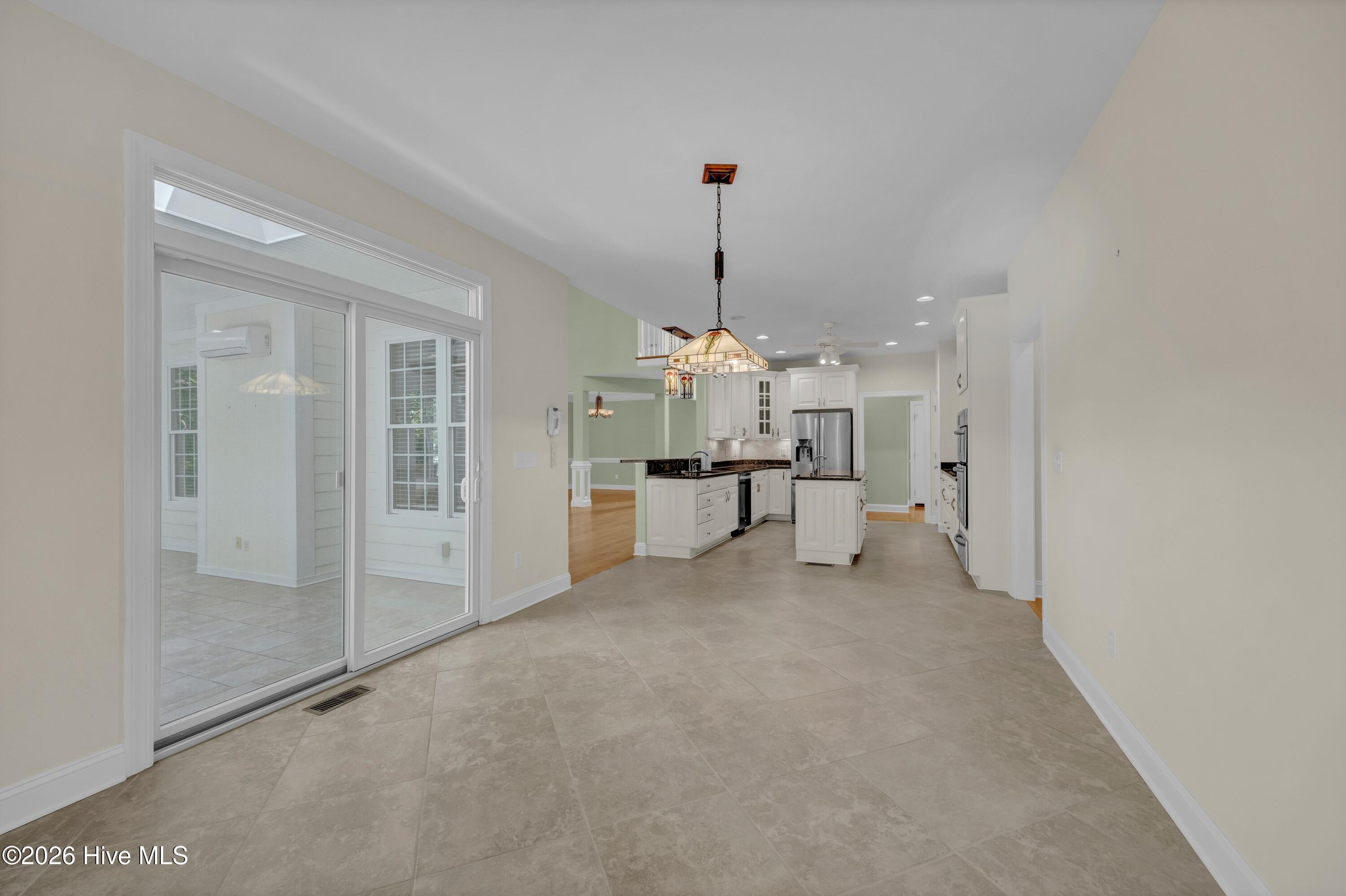 364 Broad Leaf Lane Se Property Photo 12