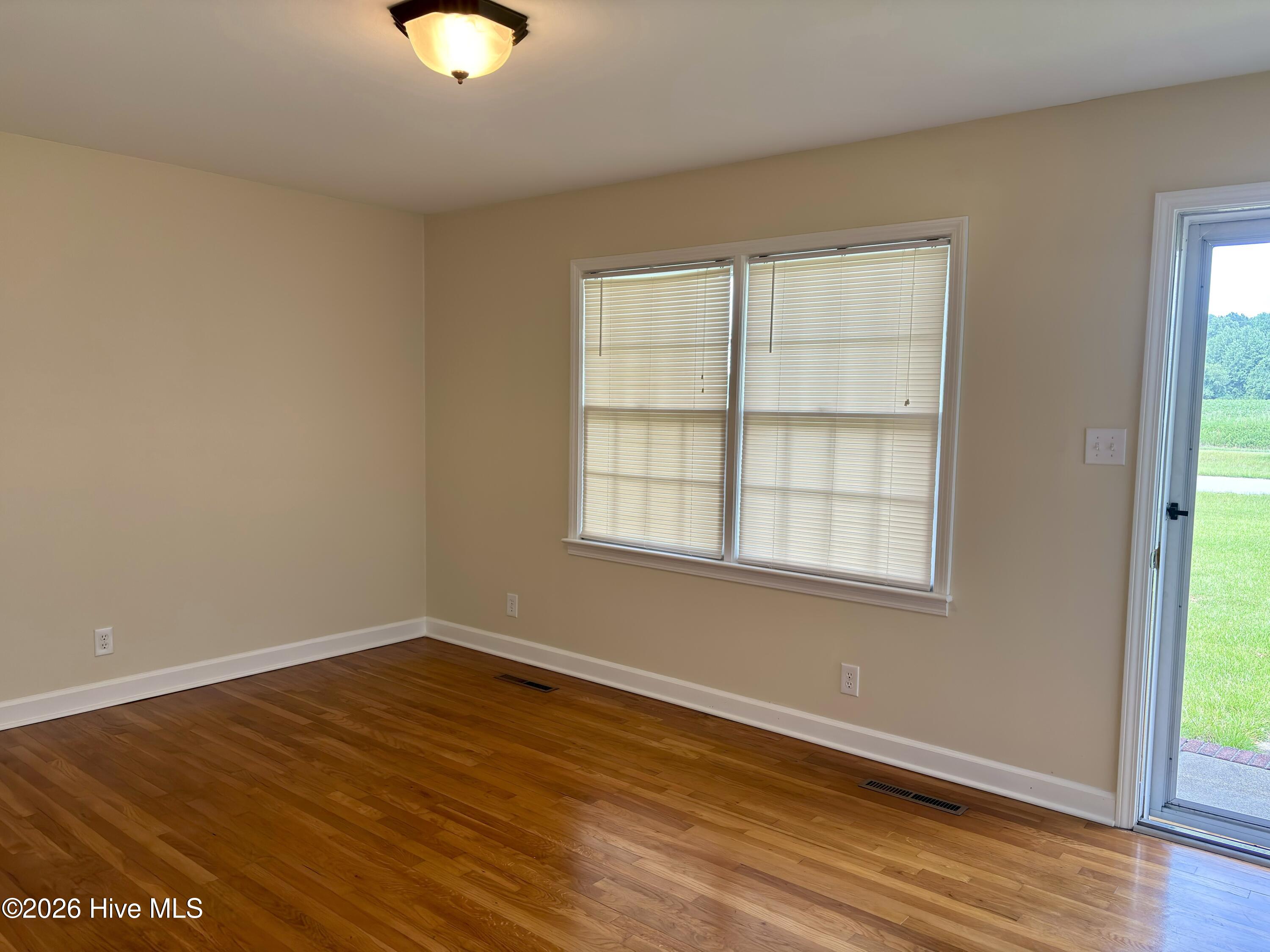 111 Varsity Road Property Photo 6