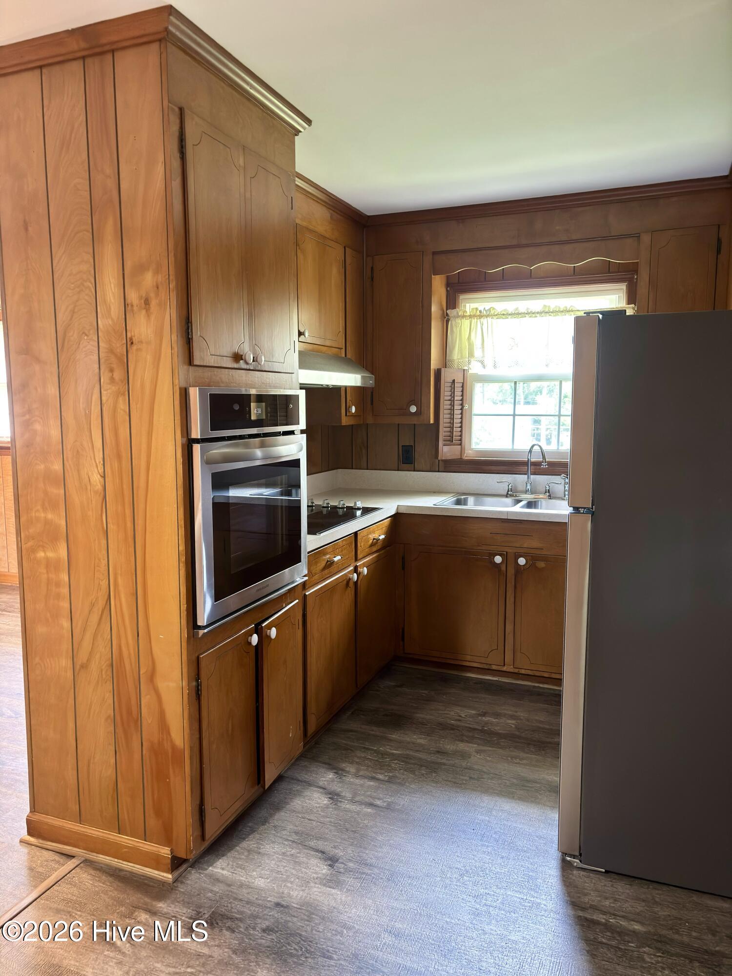111 Varsity Road Property Photo 13
