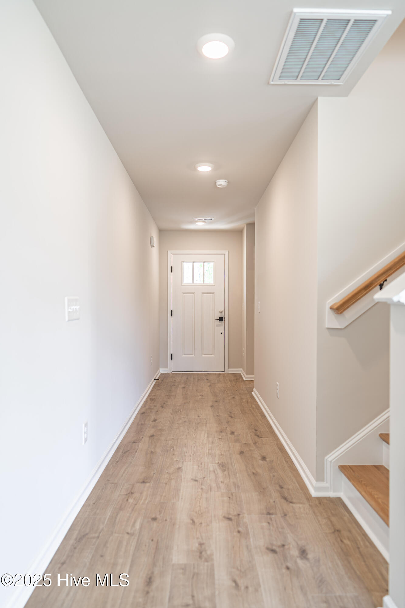 535 S Henley Street Property Photo 14