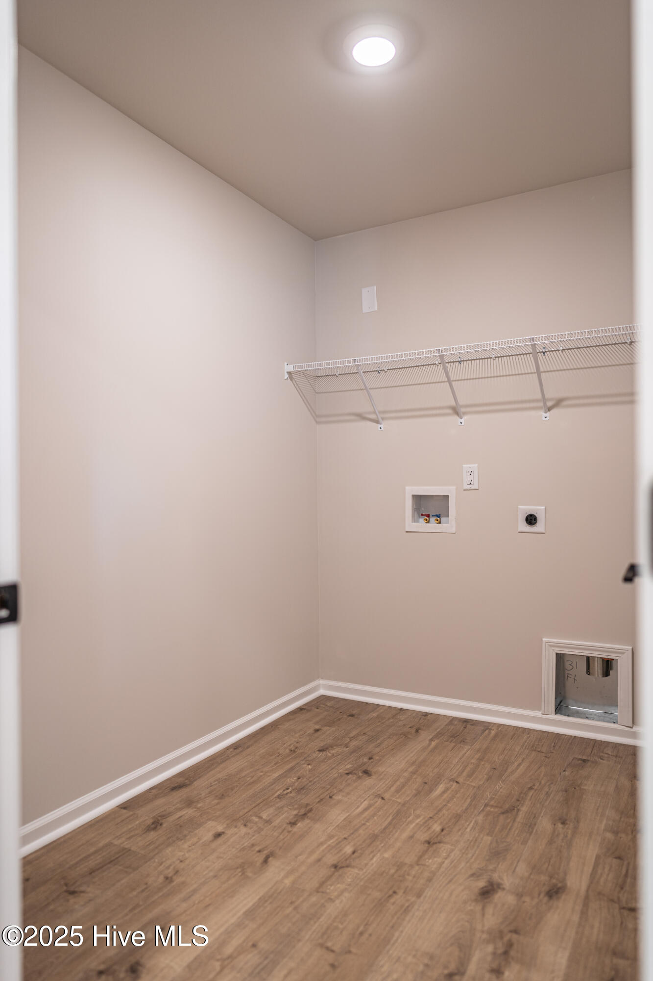 535 S Henley Street Property Photo 16