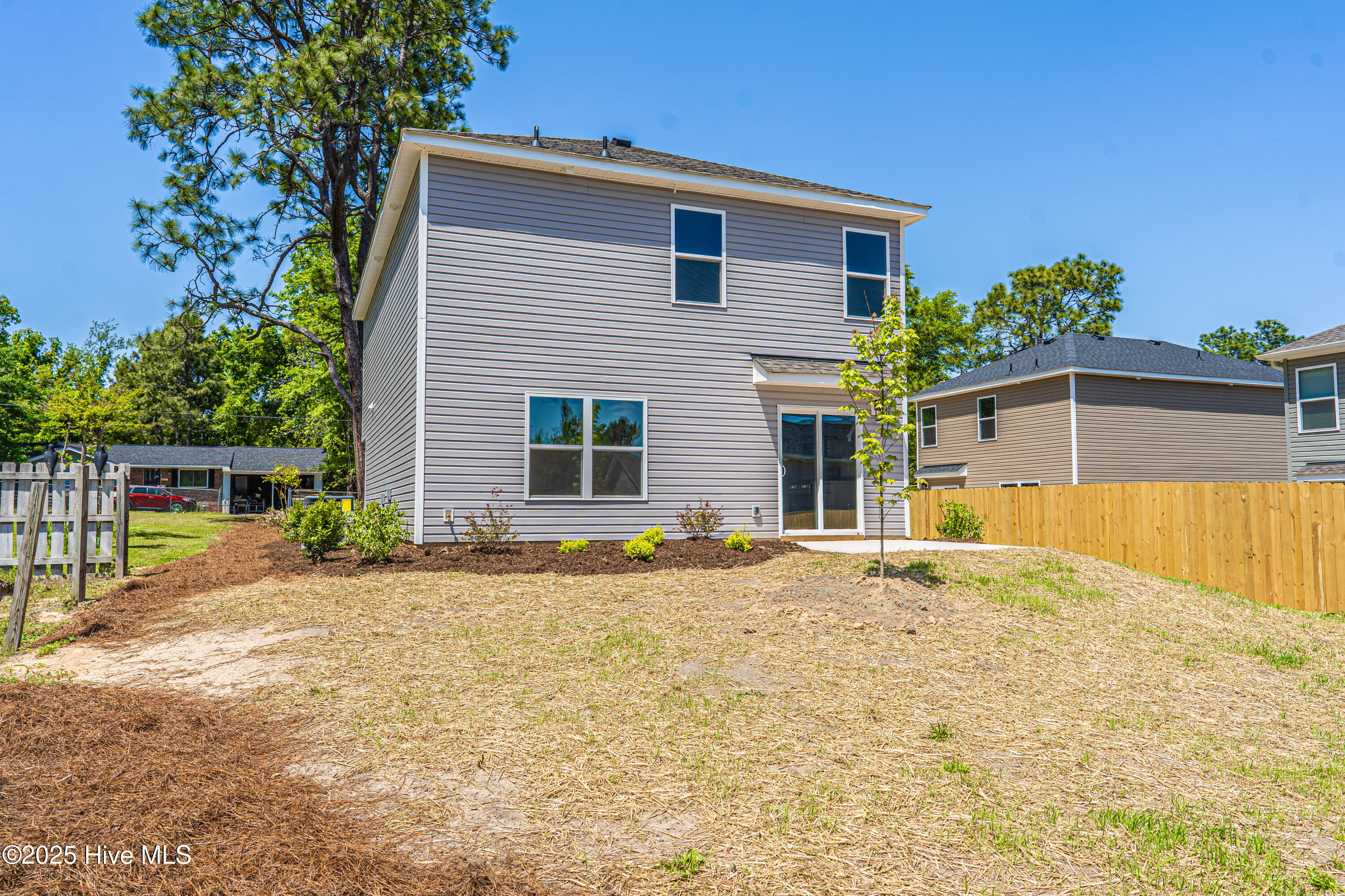 535 S Henley Street Property Photo 42