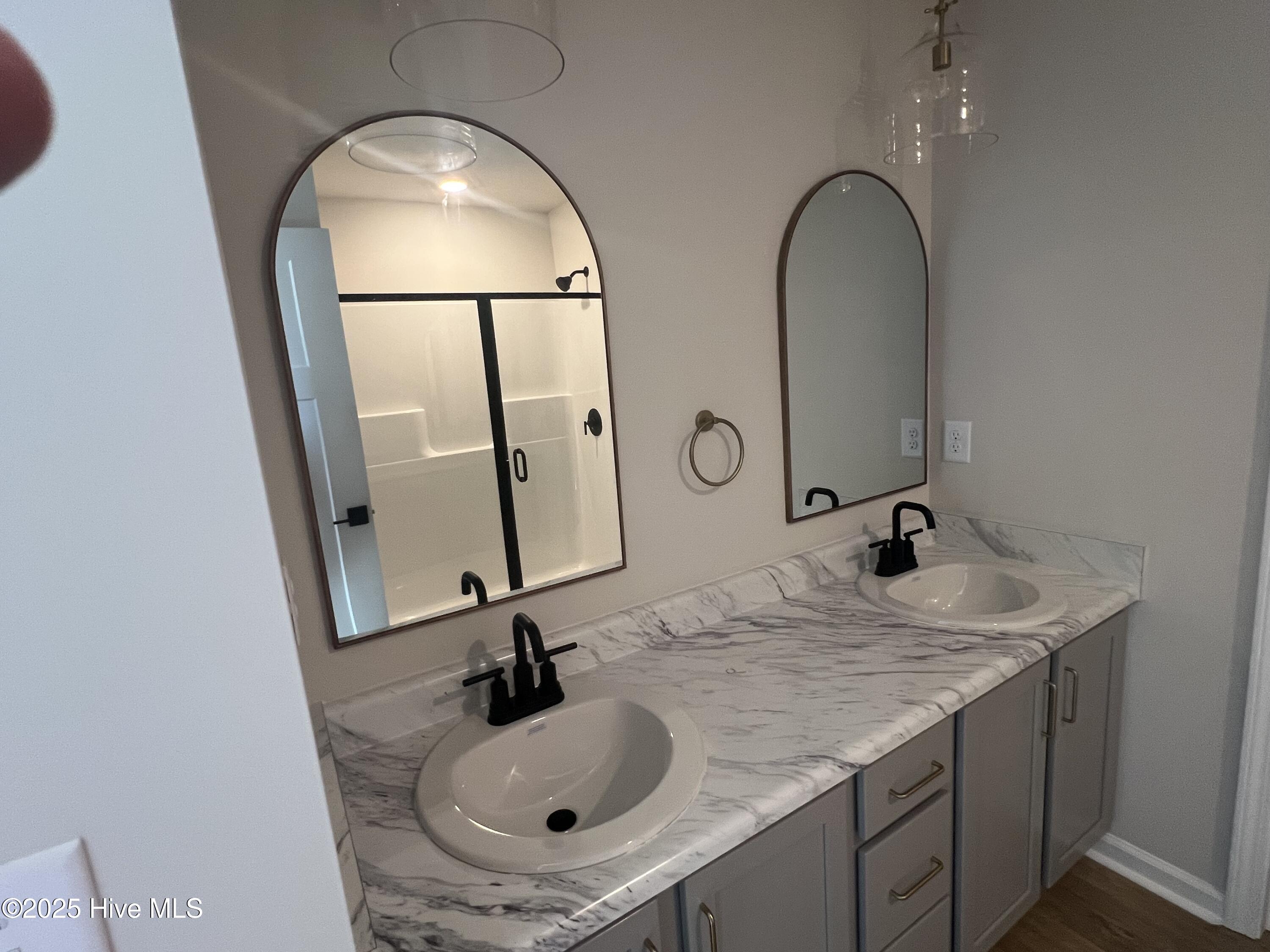 535 S Henley Street Property Photo 51