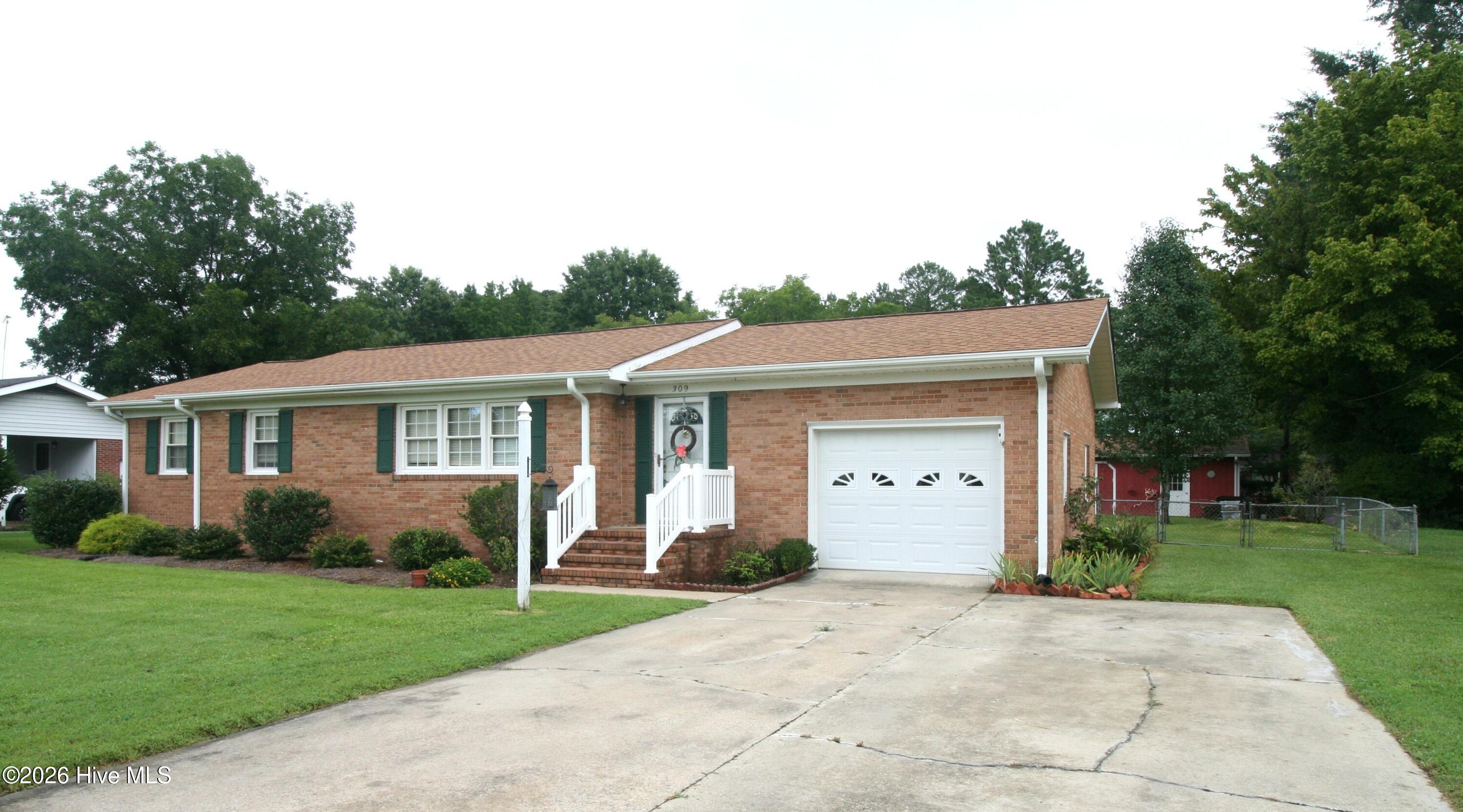 309 General Pettigrew Drive Property Photo 5