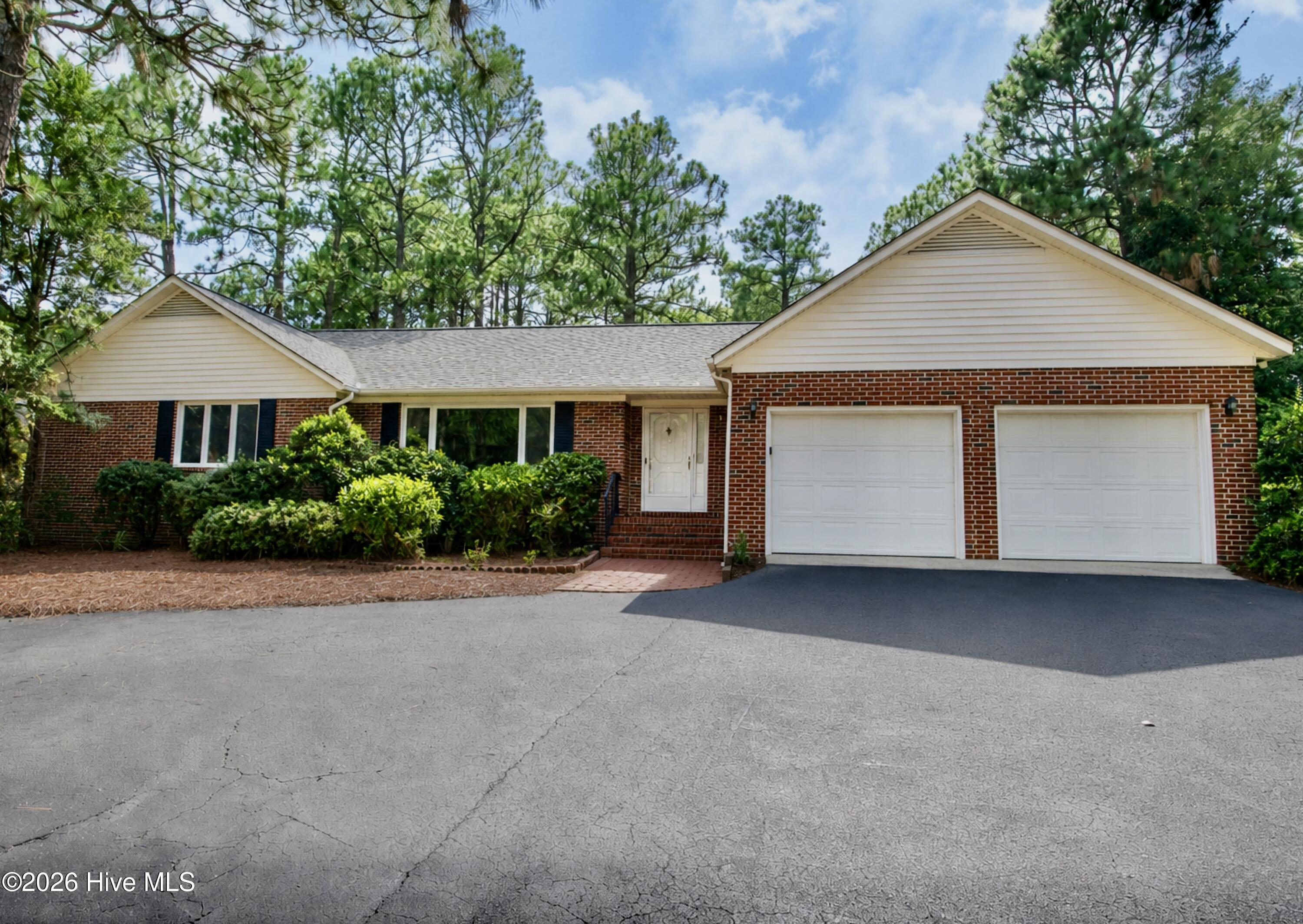 48 Martin Drive Property Photo 1