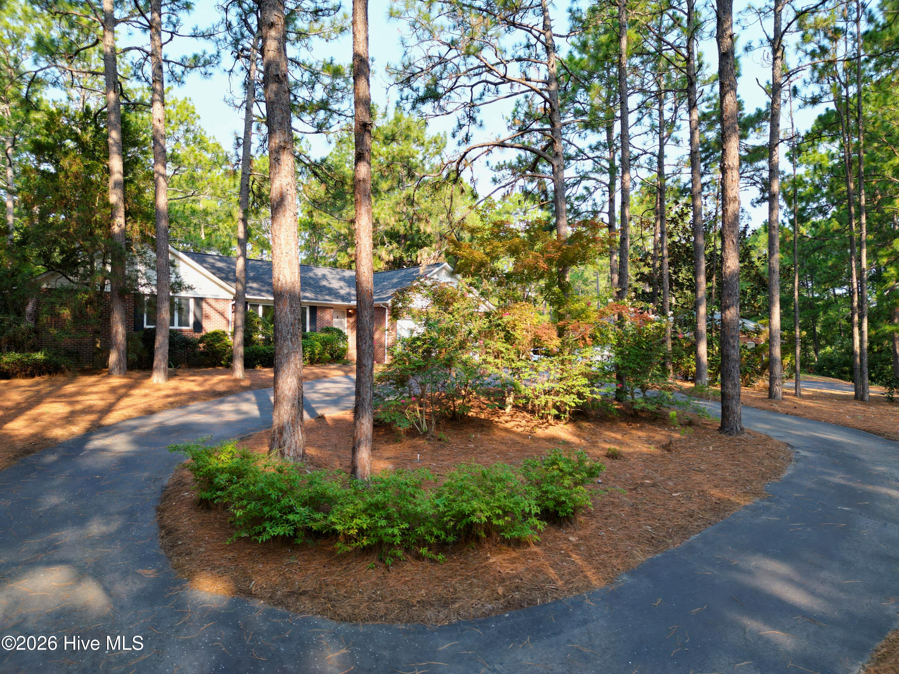 48 Martin Drive Property Photo 4