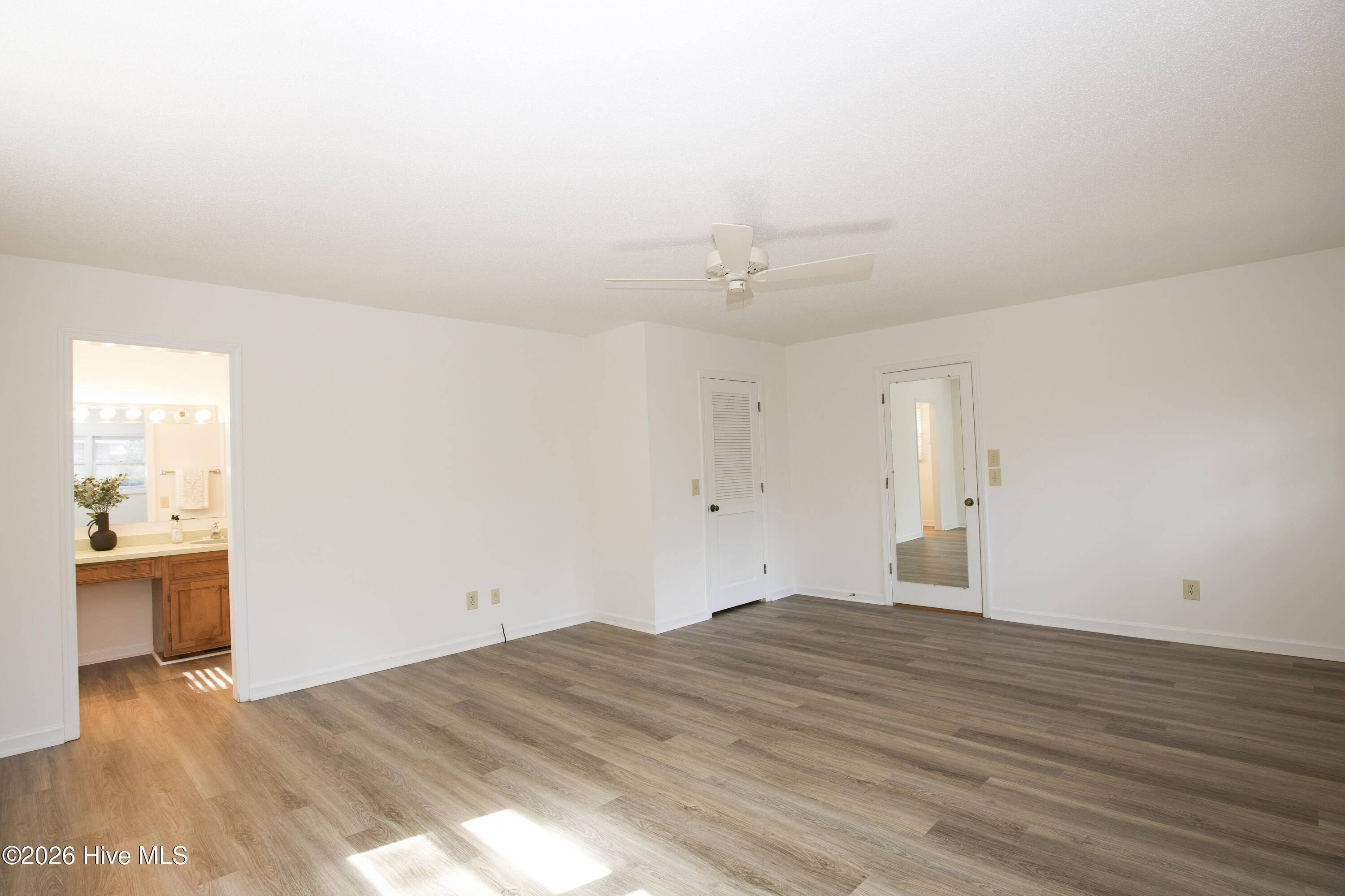48 Martin Drive Property Photo 16