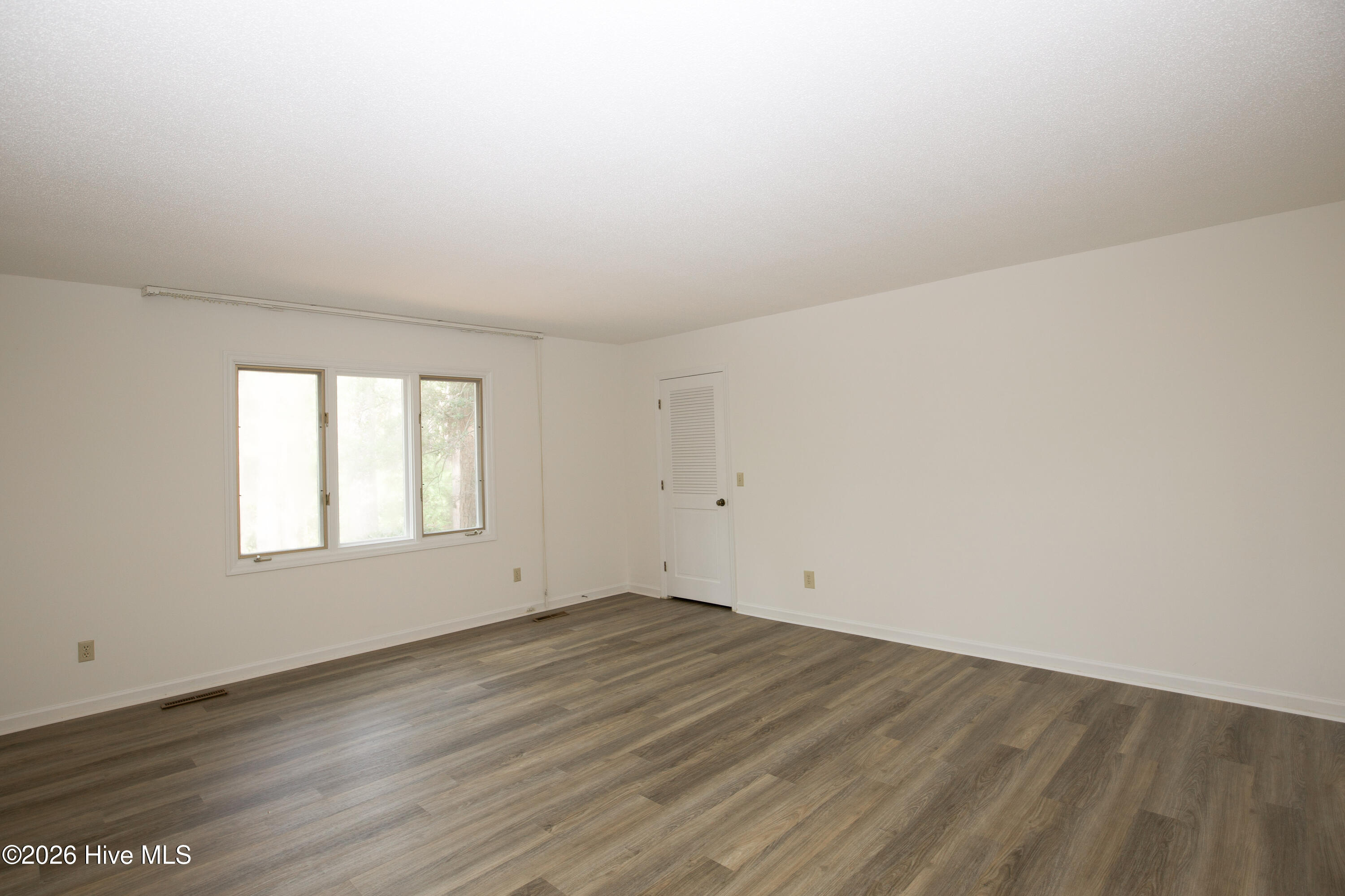 48 Martin Drive Property Photo 19