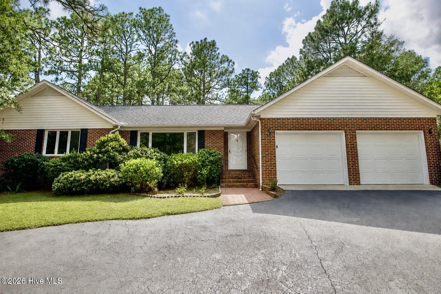 48 Martin Drive Property Photo 35