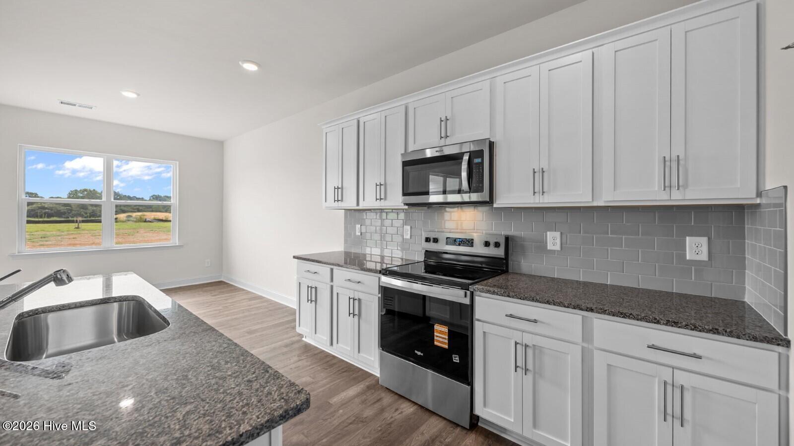 10515 Beard Way Property Photo 13