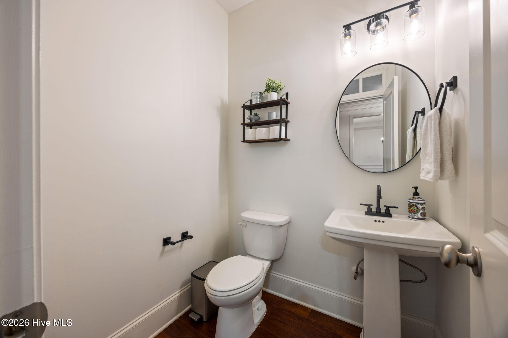 5740 Whispering Pines Way Property Photo 14