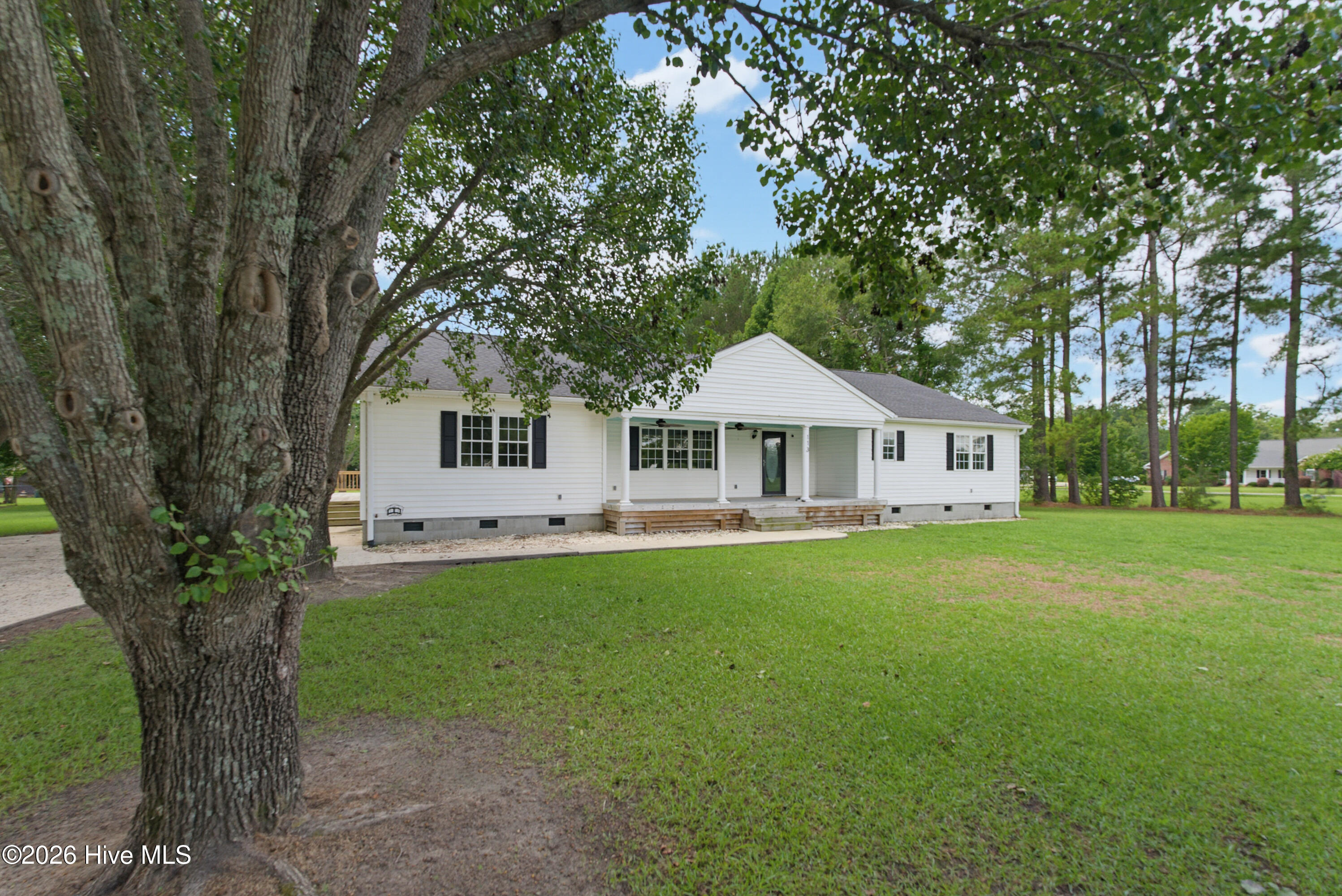 113 Stuart Avenue Property Photo 5