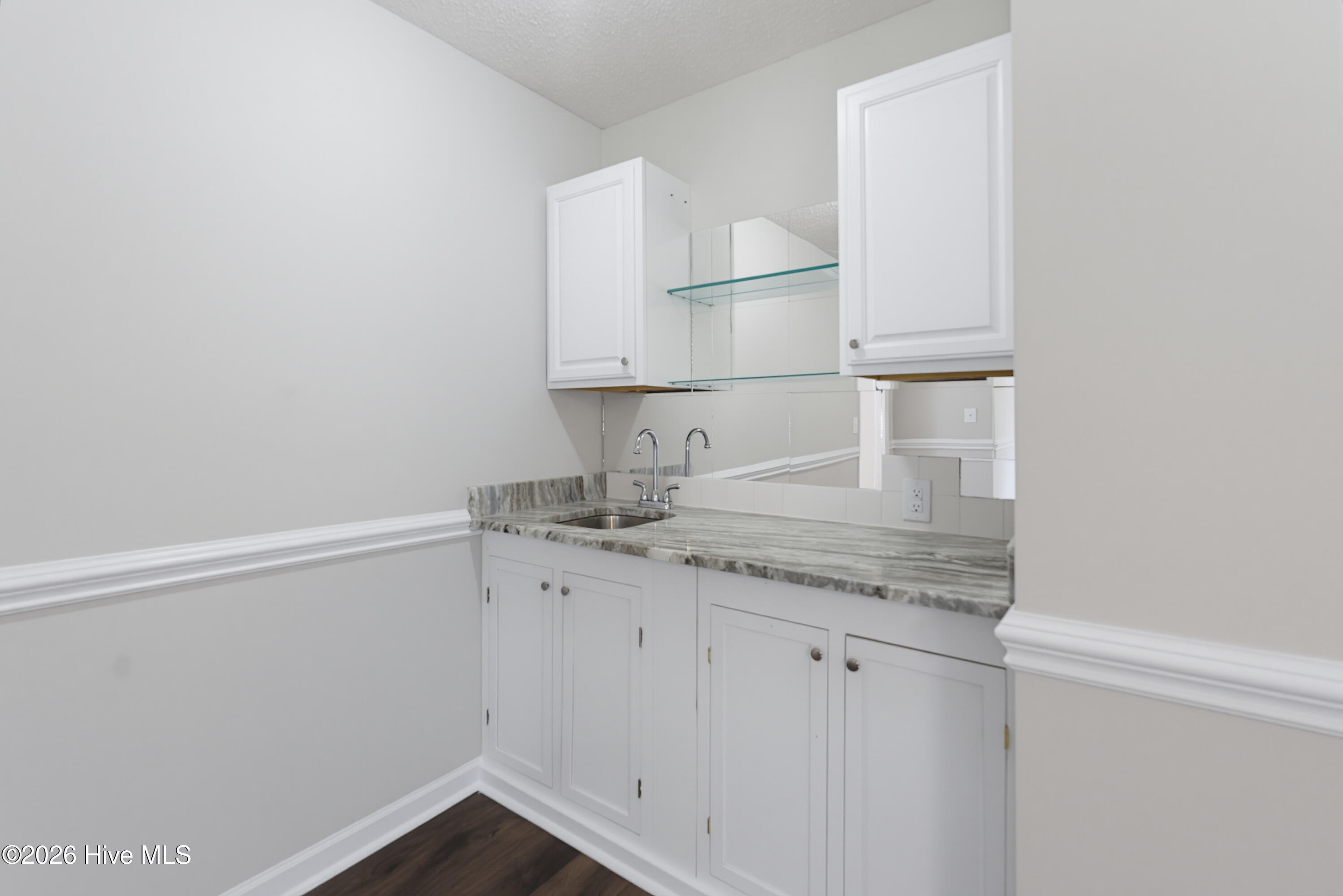 113 Stuart Avenue Property Photo 24