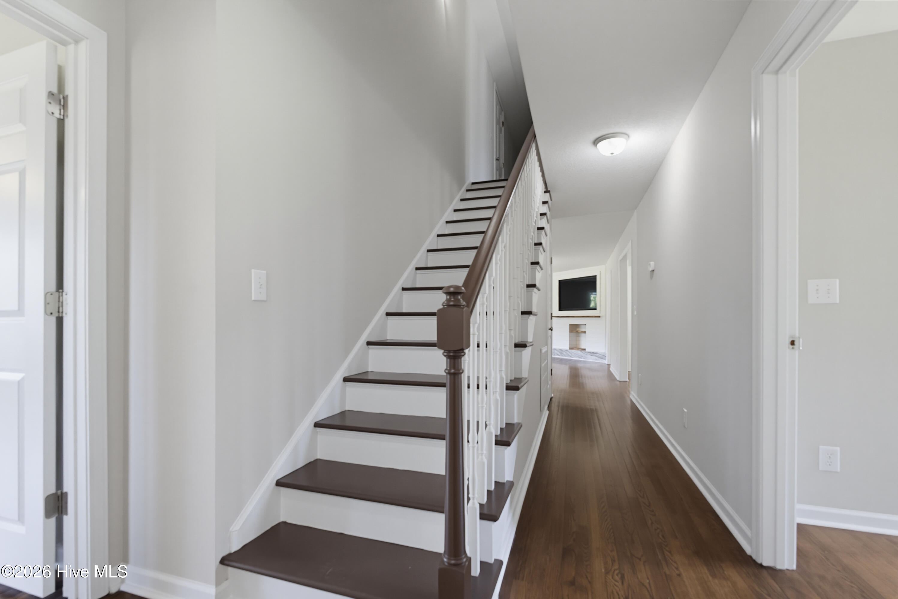 113 Stuart Avenue Property Photo 41