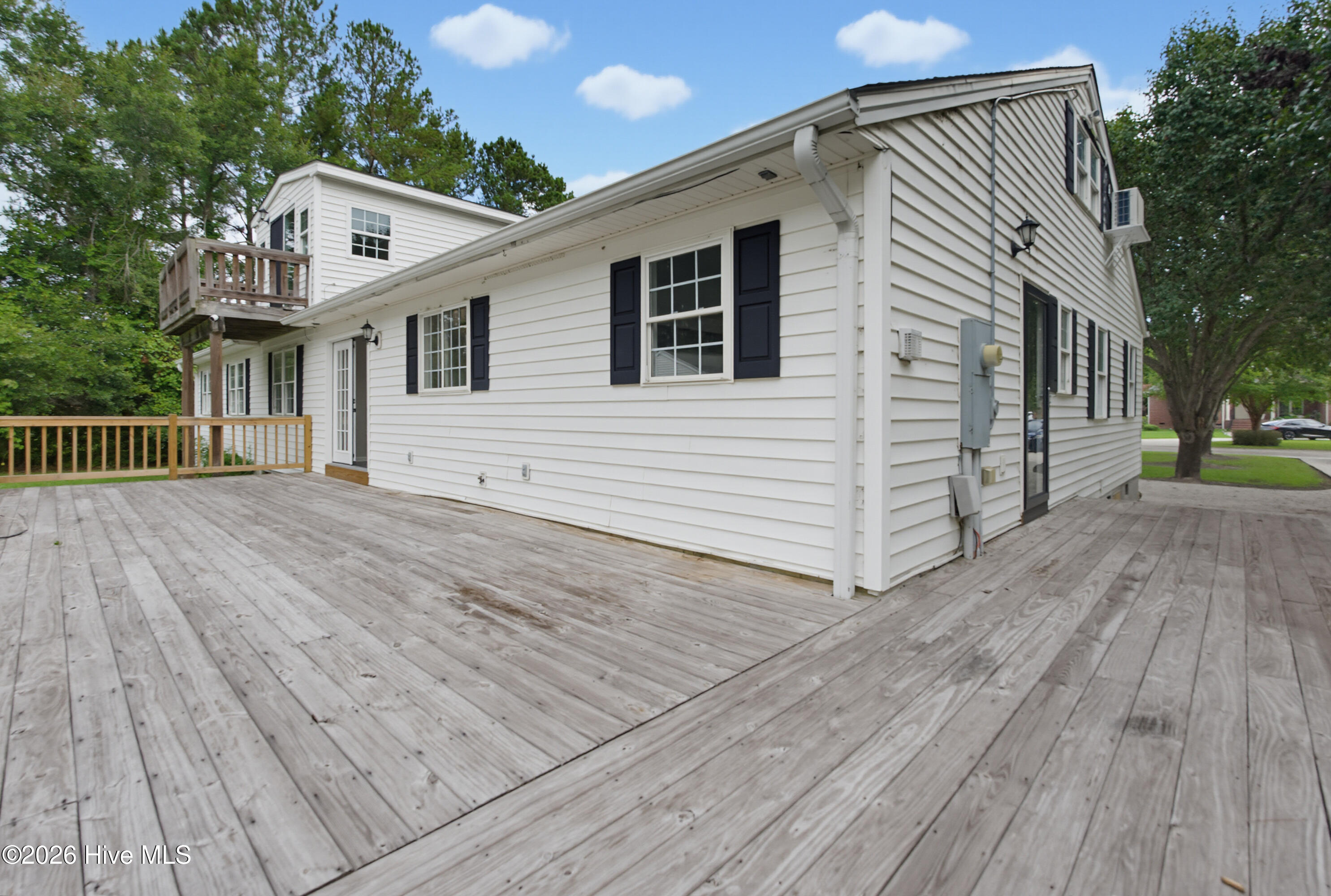 113 Stuart Avenue Property Photo 75