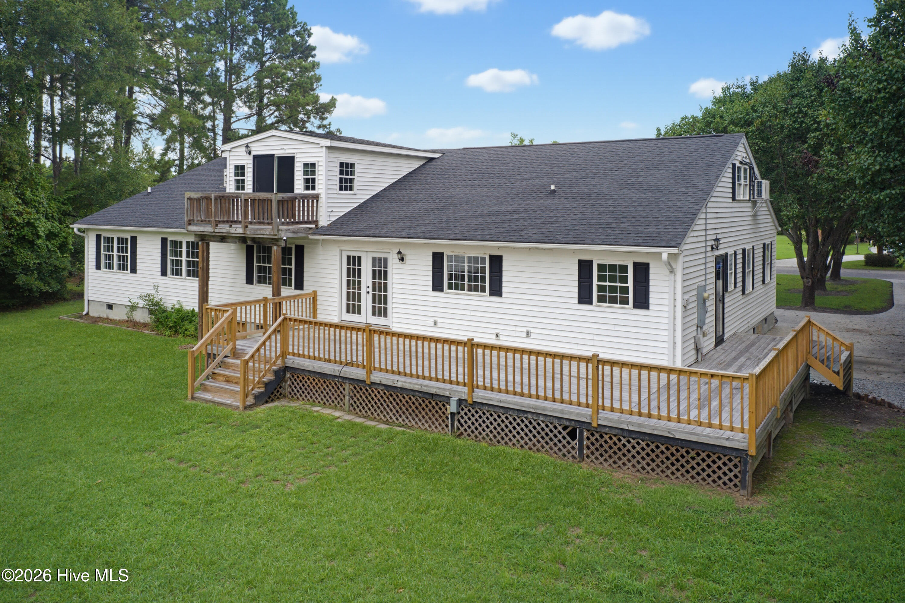 113 Stuart Avenue Property Photo 77