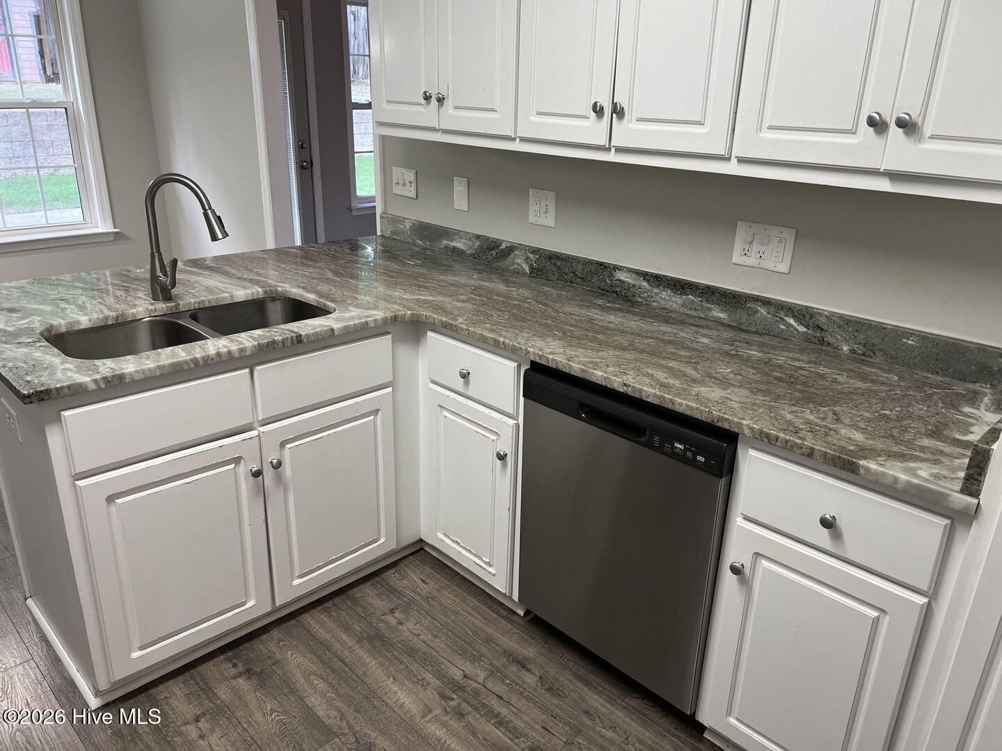 4867 Flagstone Court Property Photo 13
