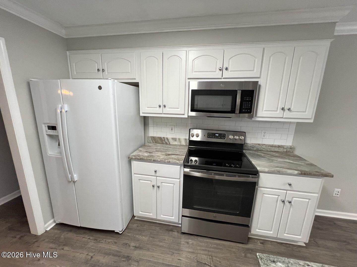 4867 Flagstone Court Property Photo 14