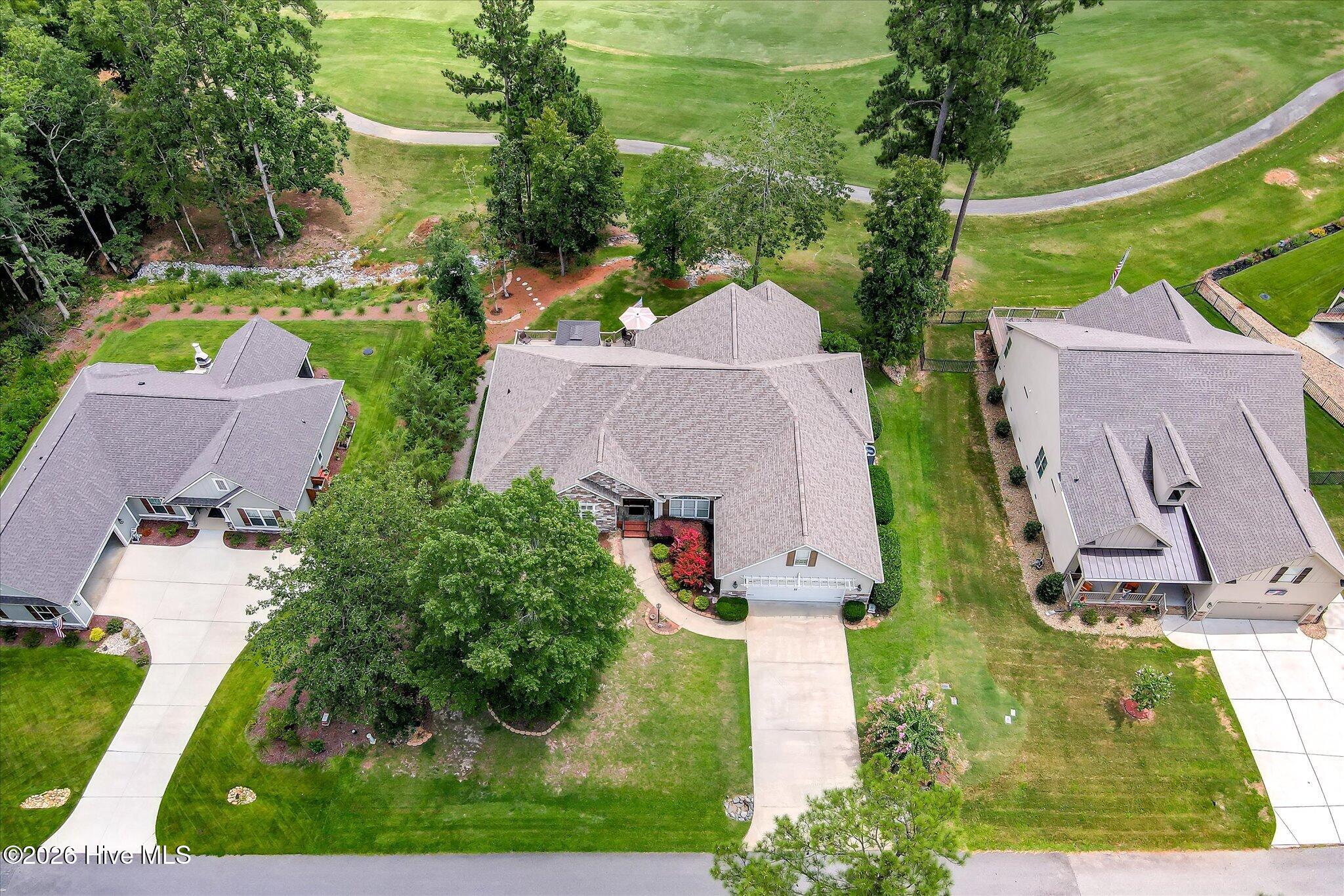 275 Fairway Drive Property Photo 3