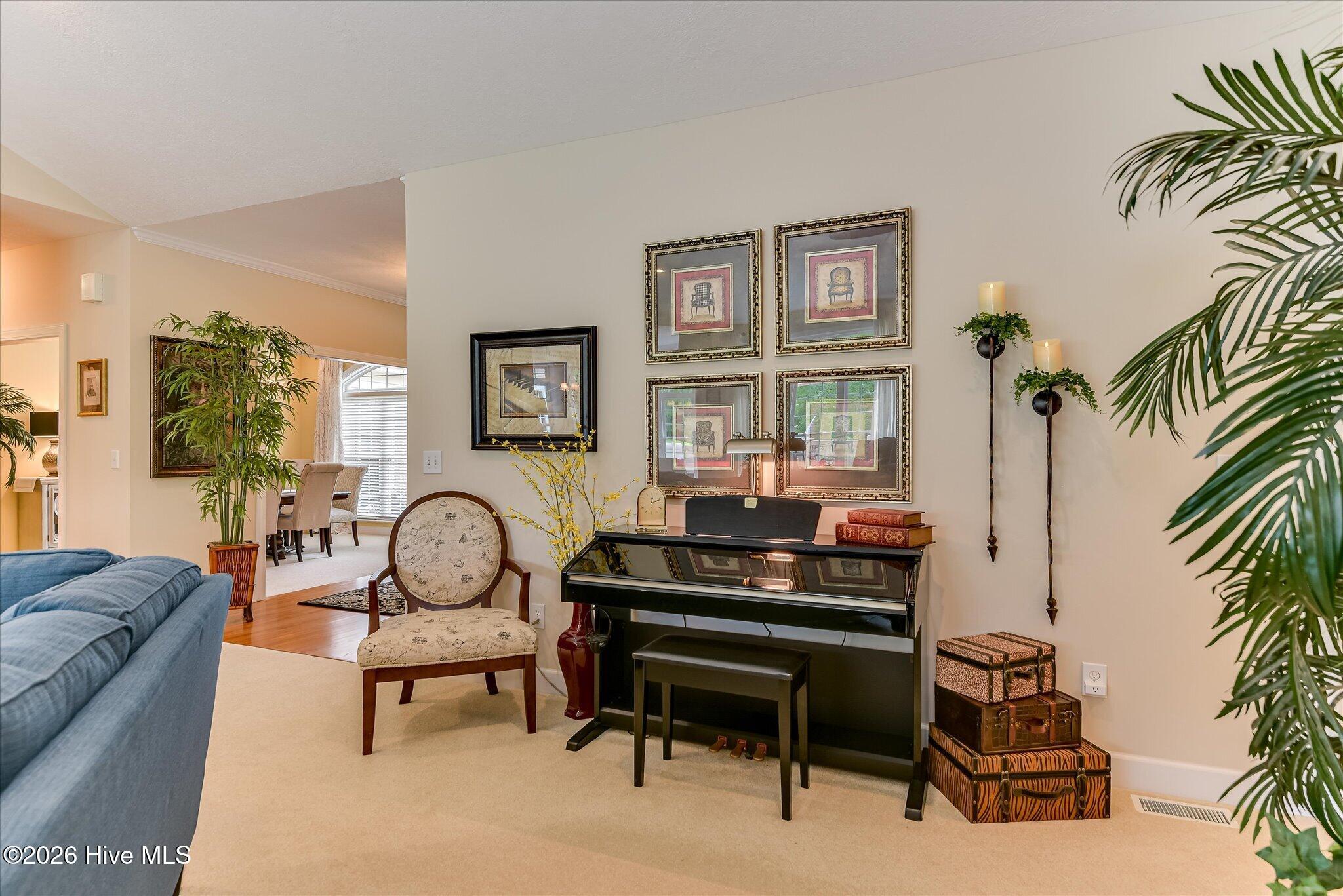 275 Fairway Drive Property Photo 15