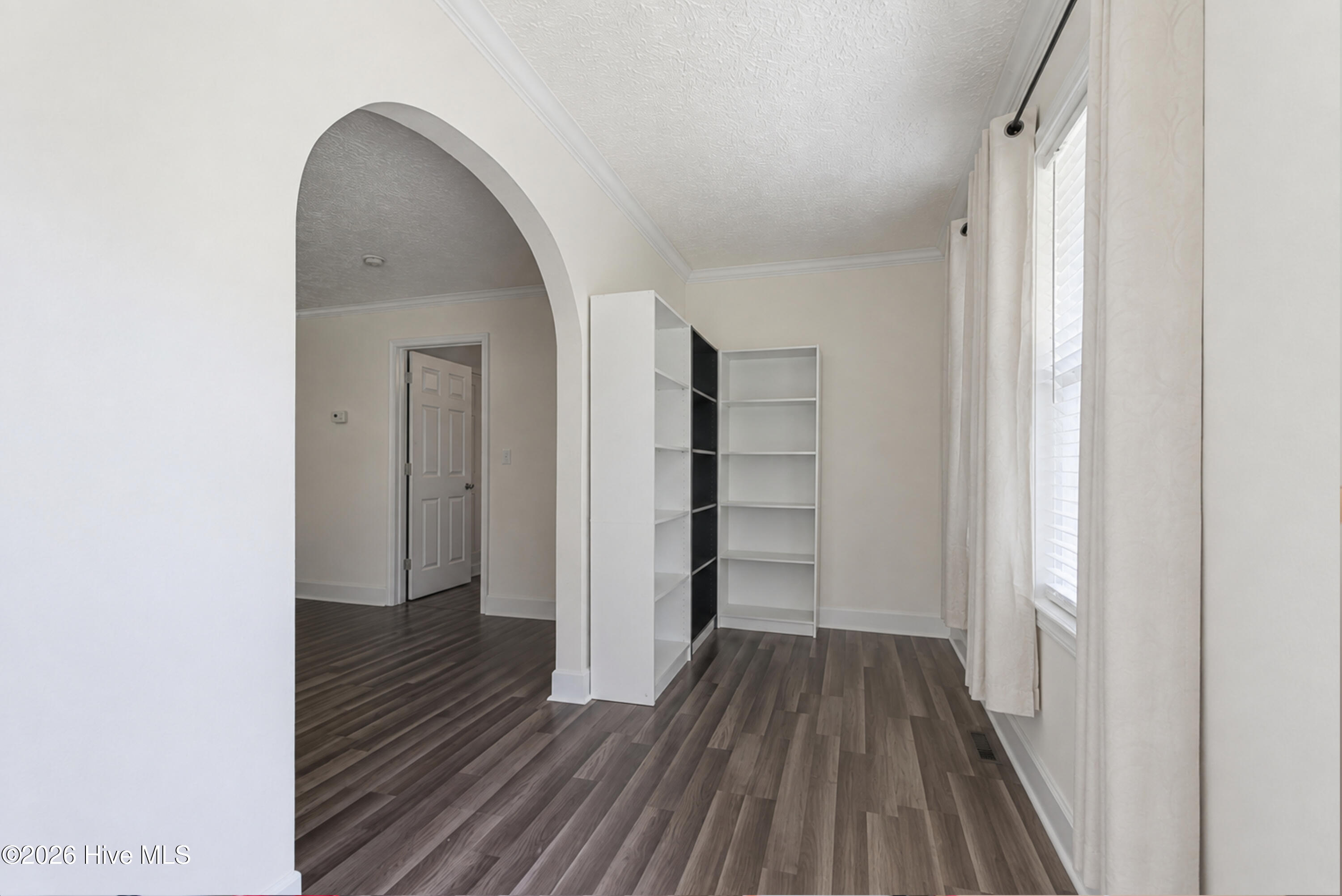 1002 First Avenue Property Photo 8