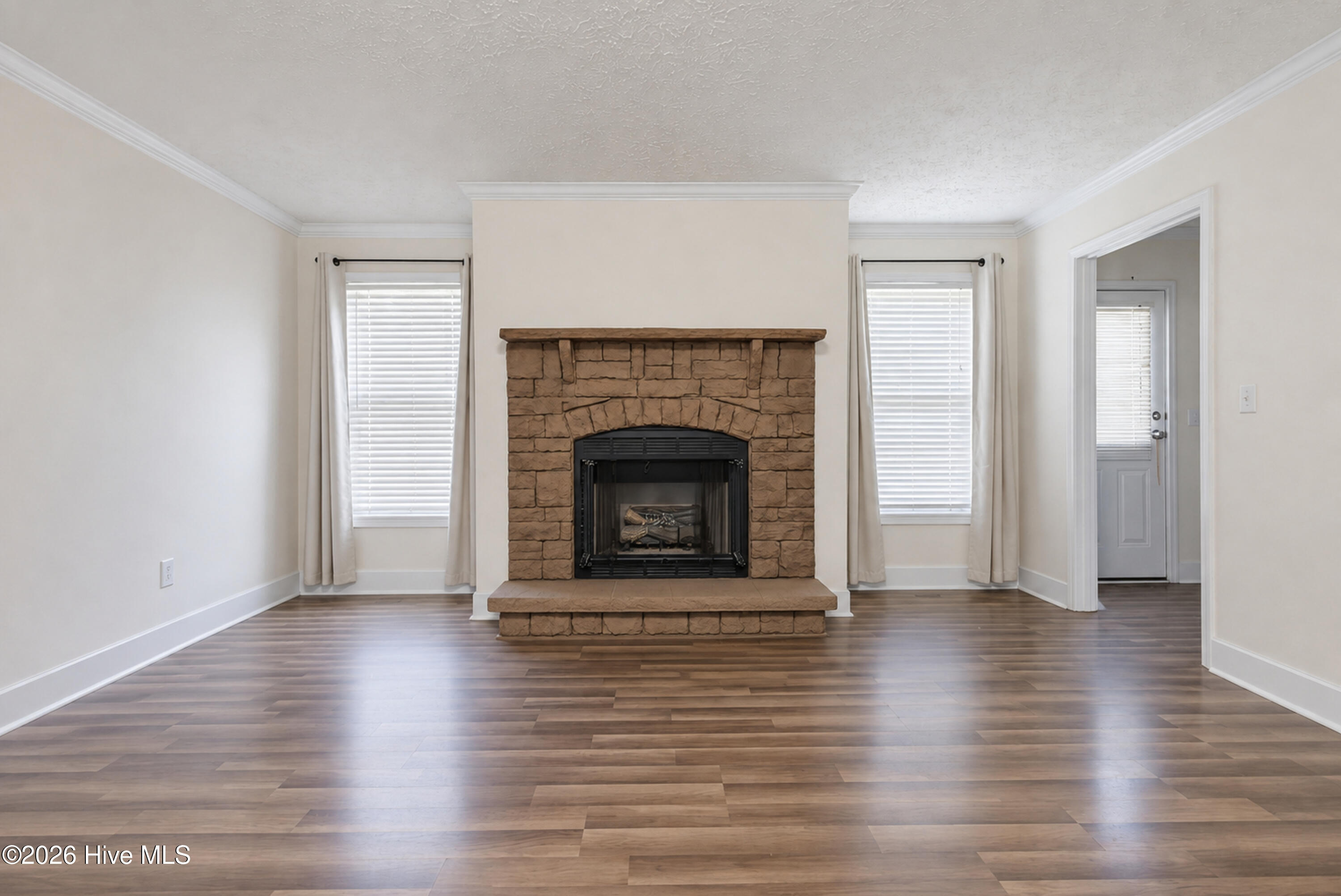 1002 First Avenue Property Photo 11