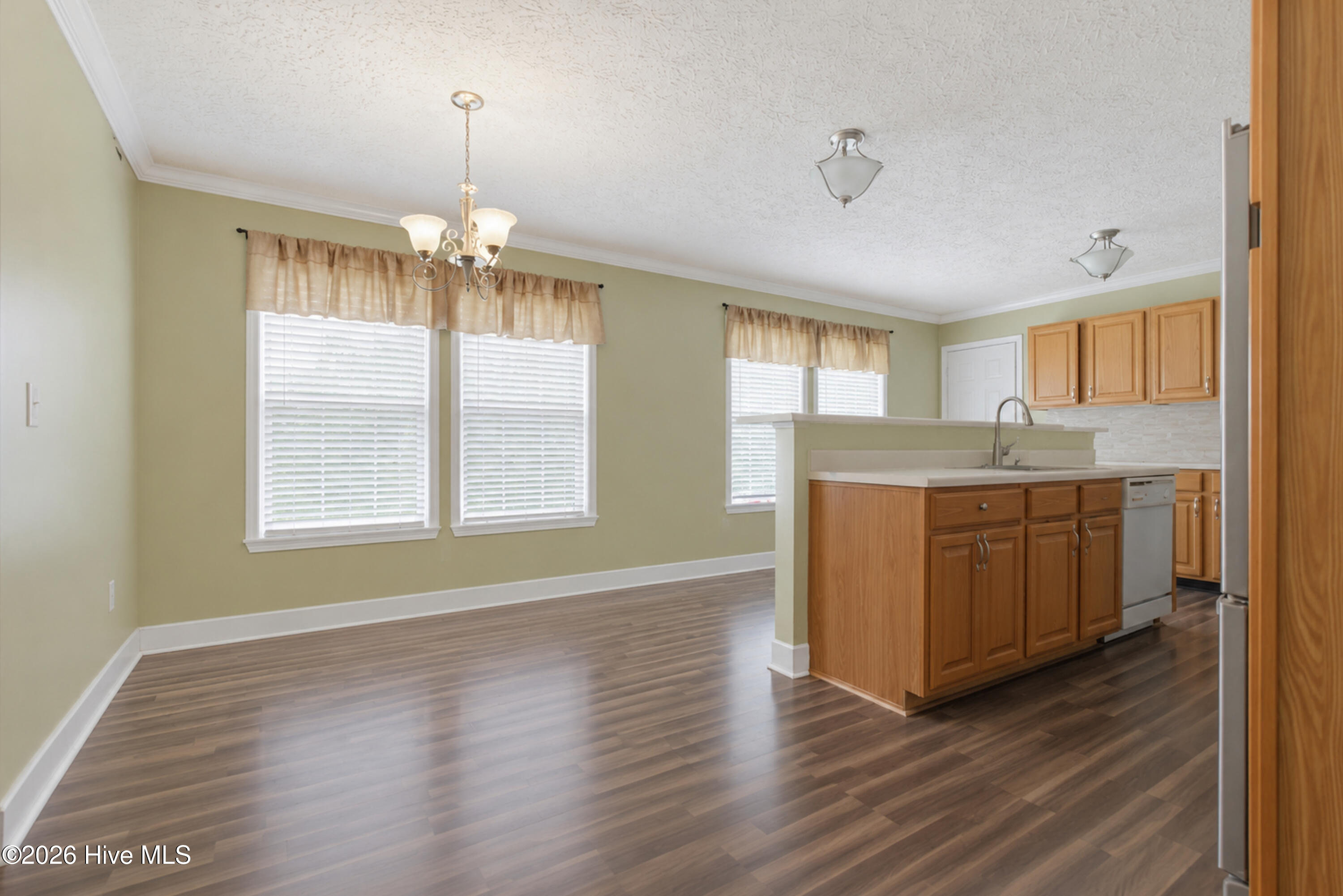 1002 First Avenue Property Photo 13