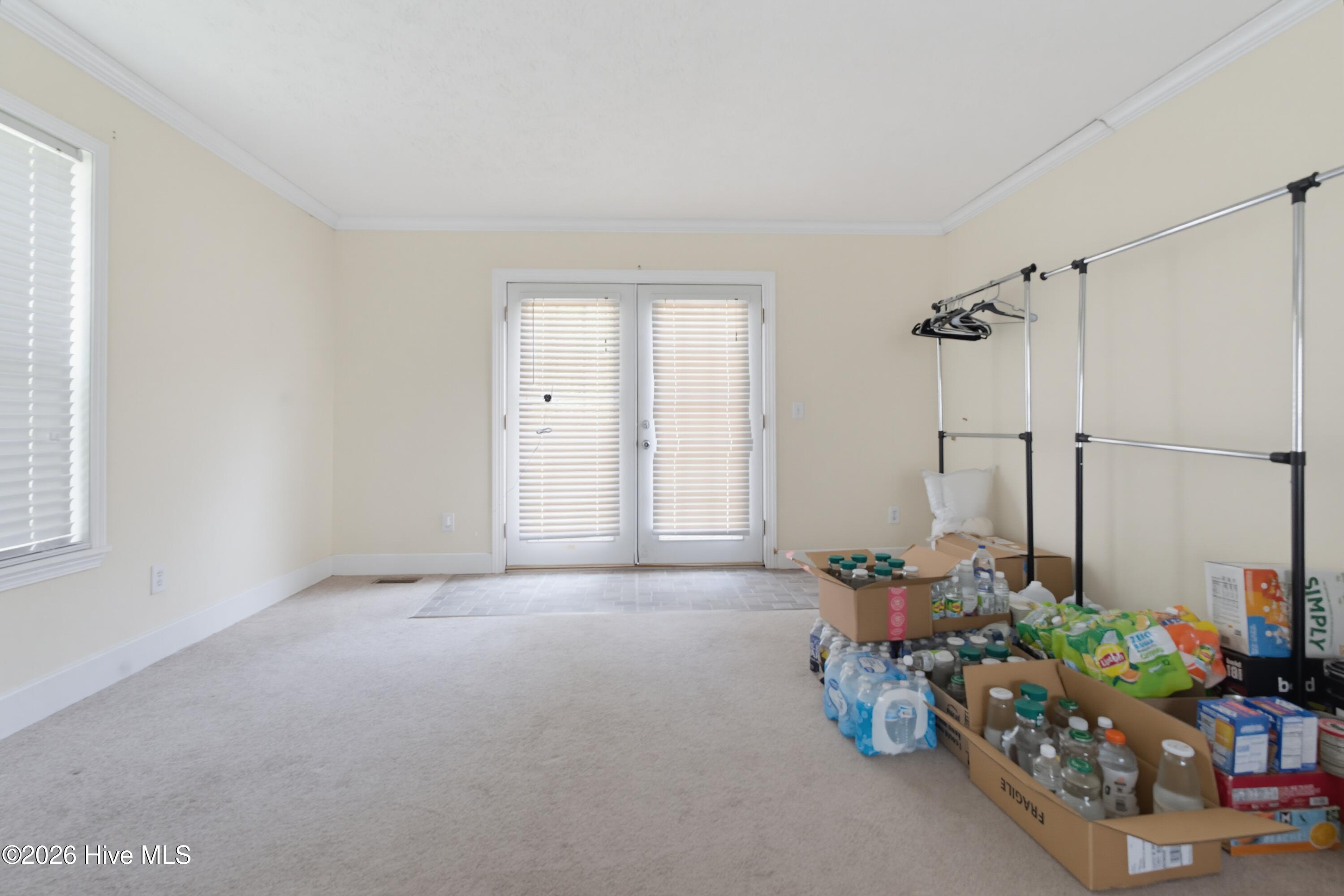 1002 First Avenue Property Photo 18